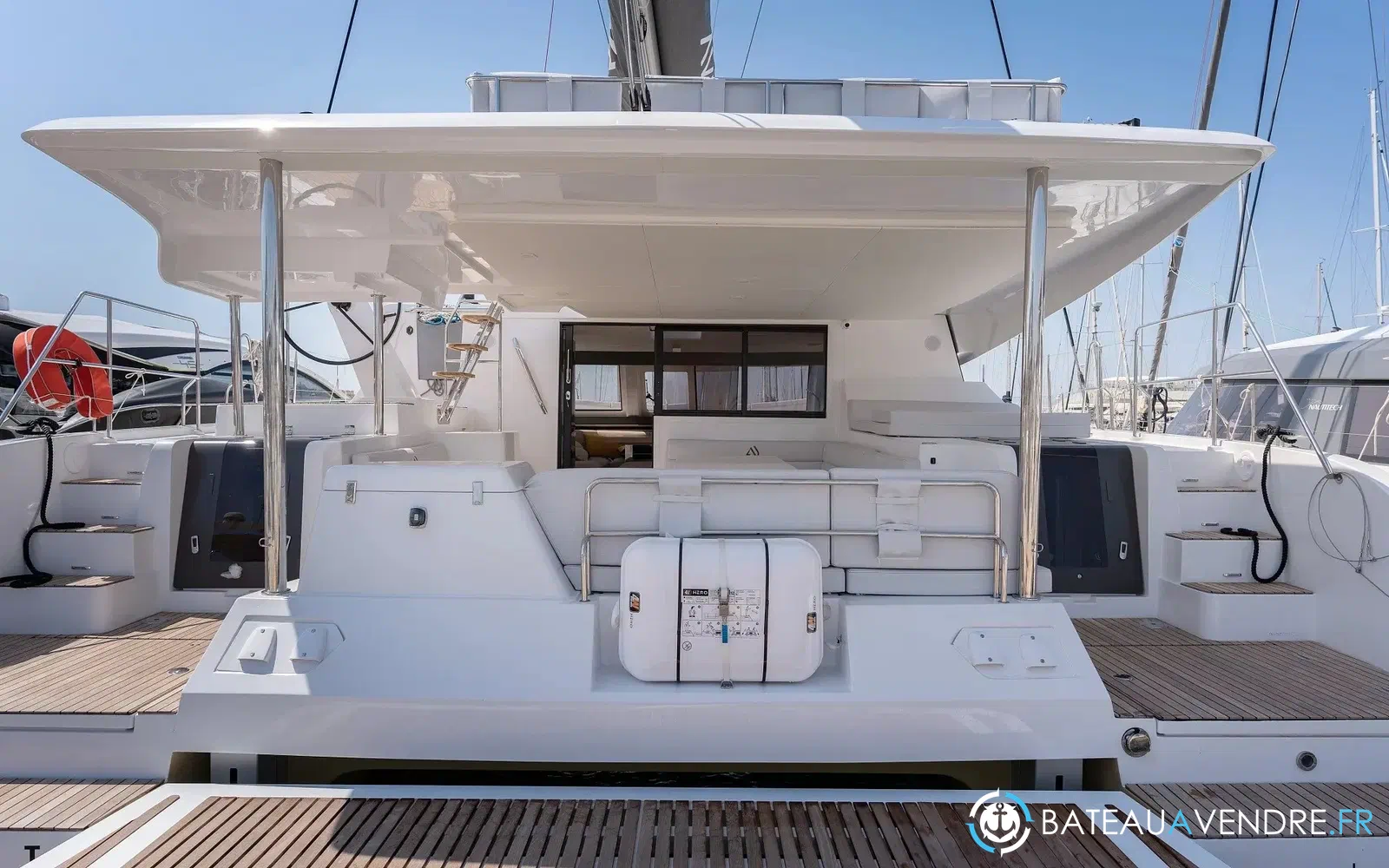 slider 1 Aventura Yacht Indigo Yacht 45