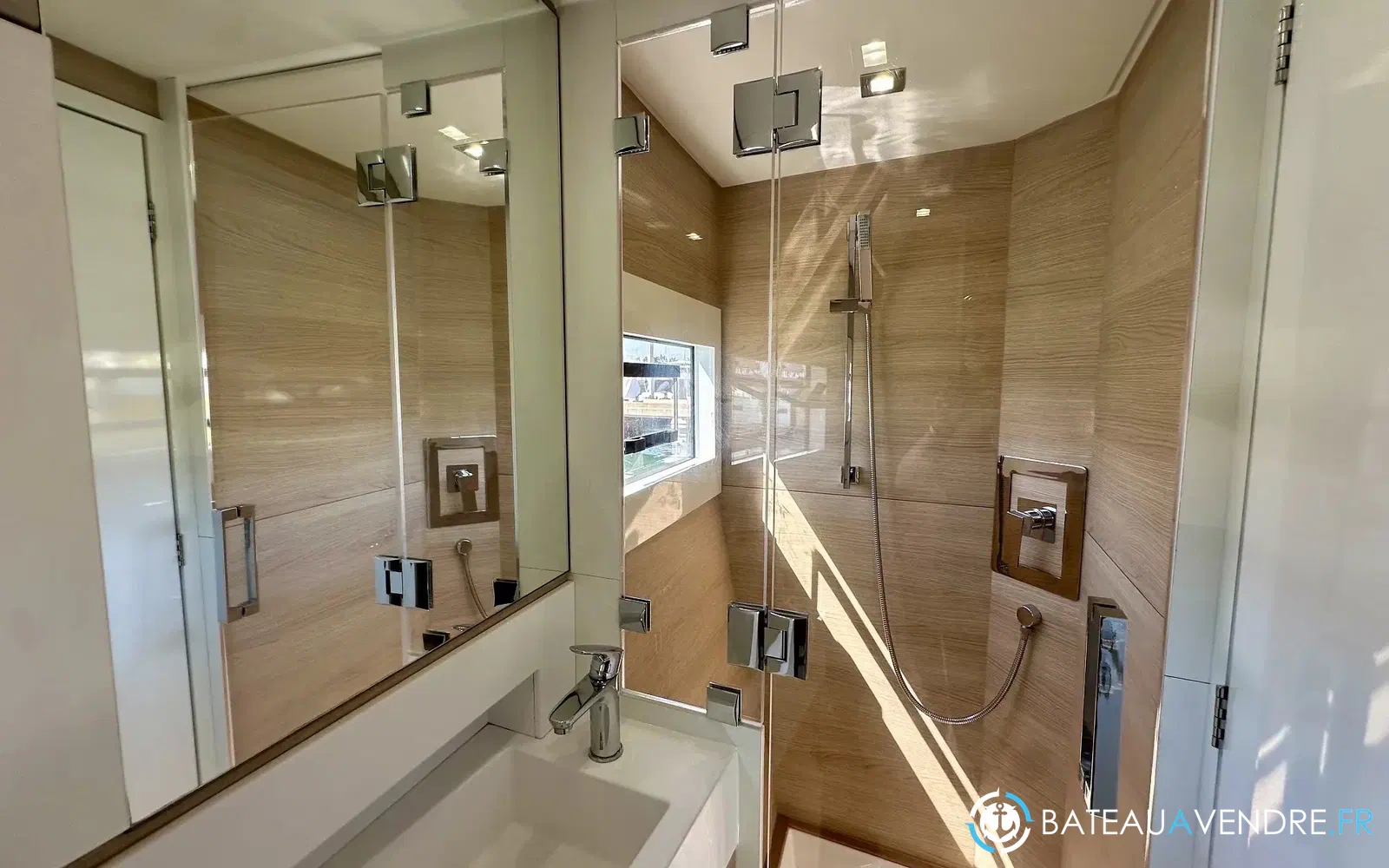 slider 19 Aventura Yacht Indigo Yacht 45