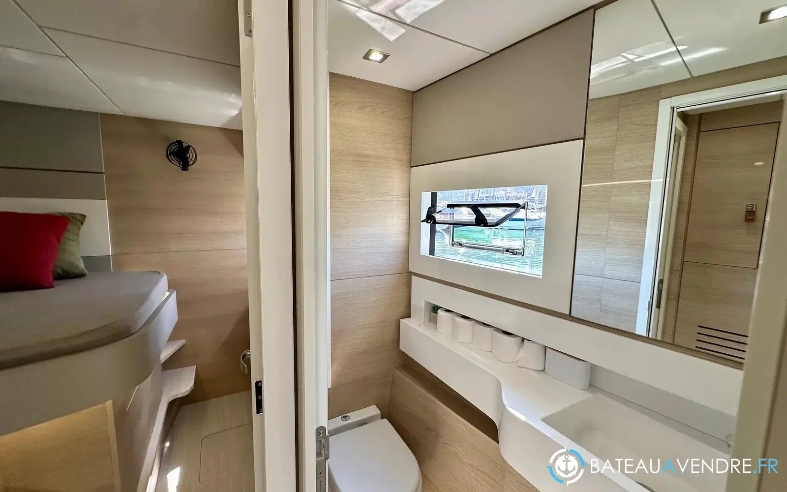 slider 21 Aventura Yacht Indigo Yacht 45
