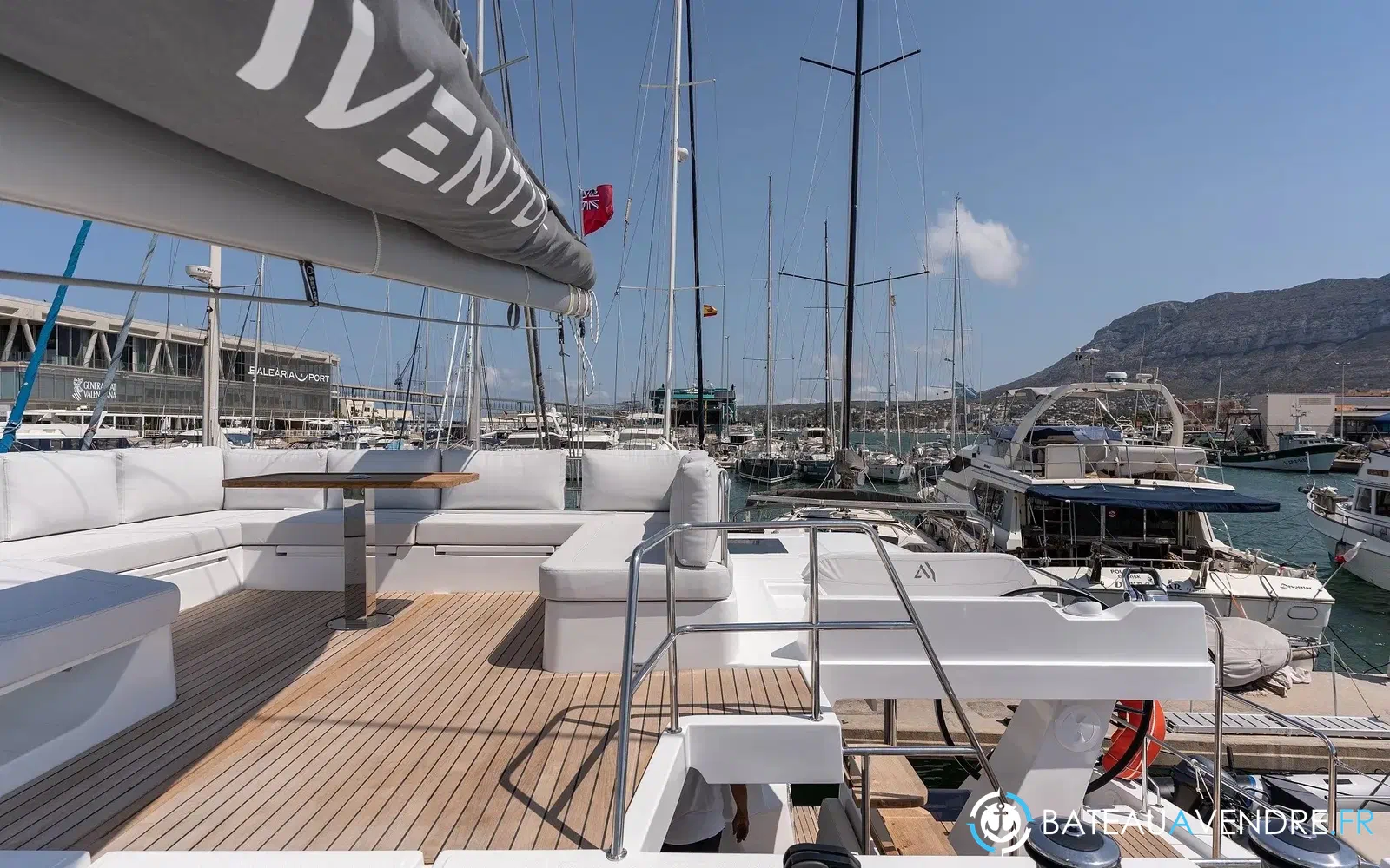 slider 3 Aventura Yacht Indigo Yacht 45