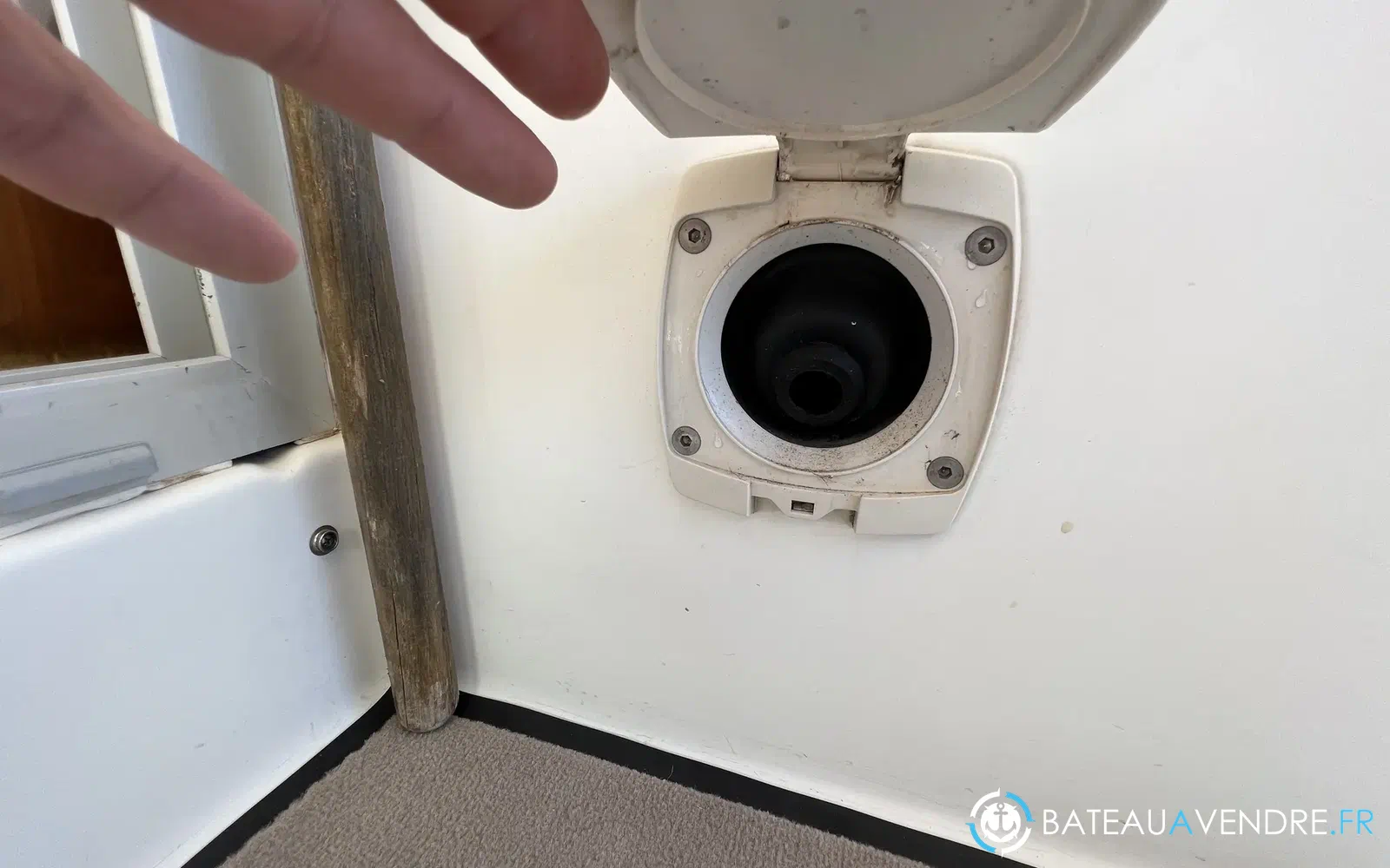 slider 13 Beneteau Antares Serie 9