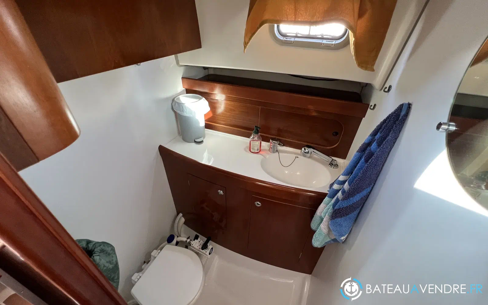 slider 33 Beneteau Antares Serie 9