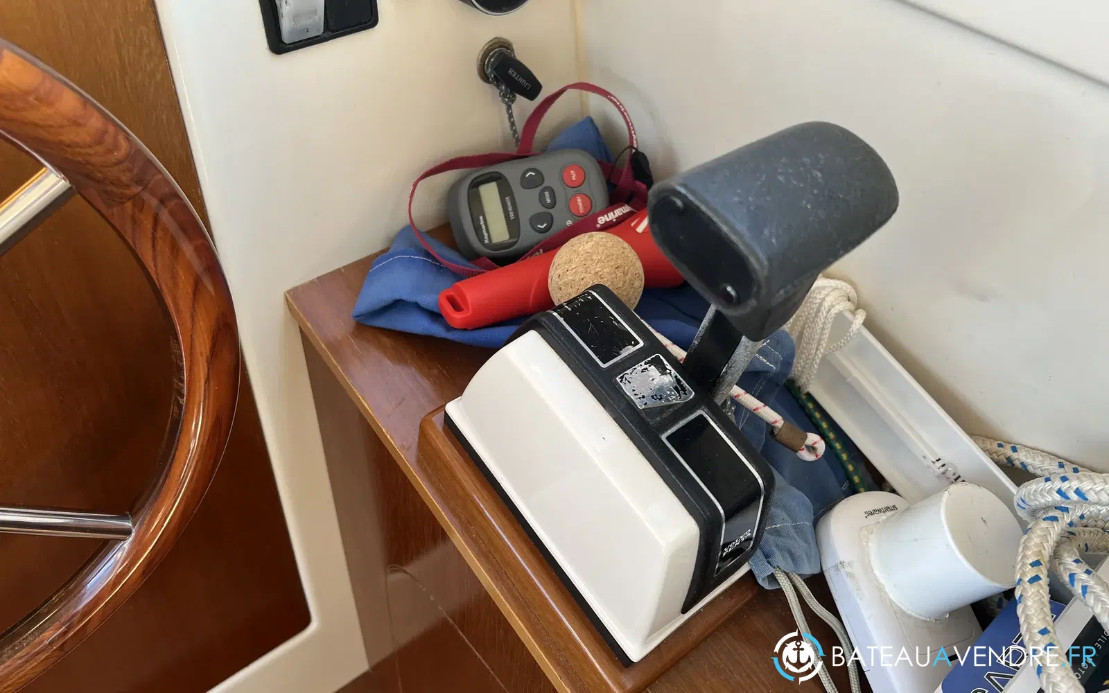 slider 40 Beneteau Antares Serie 9