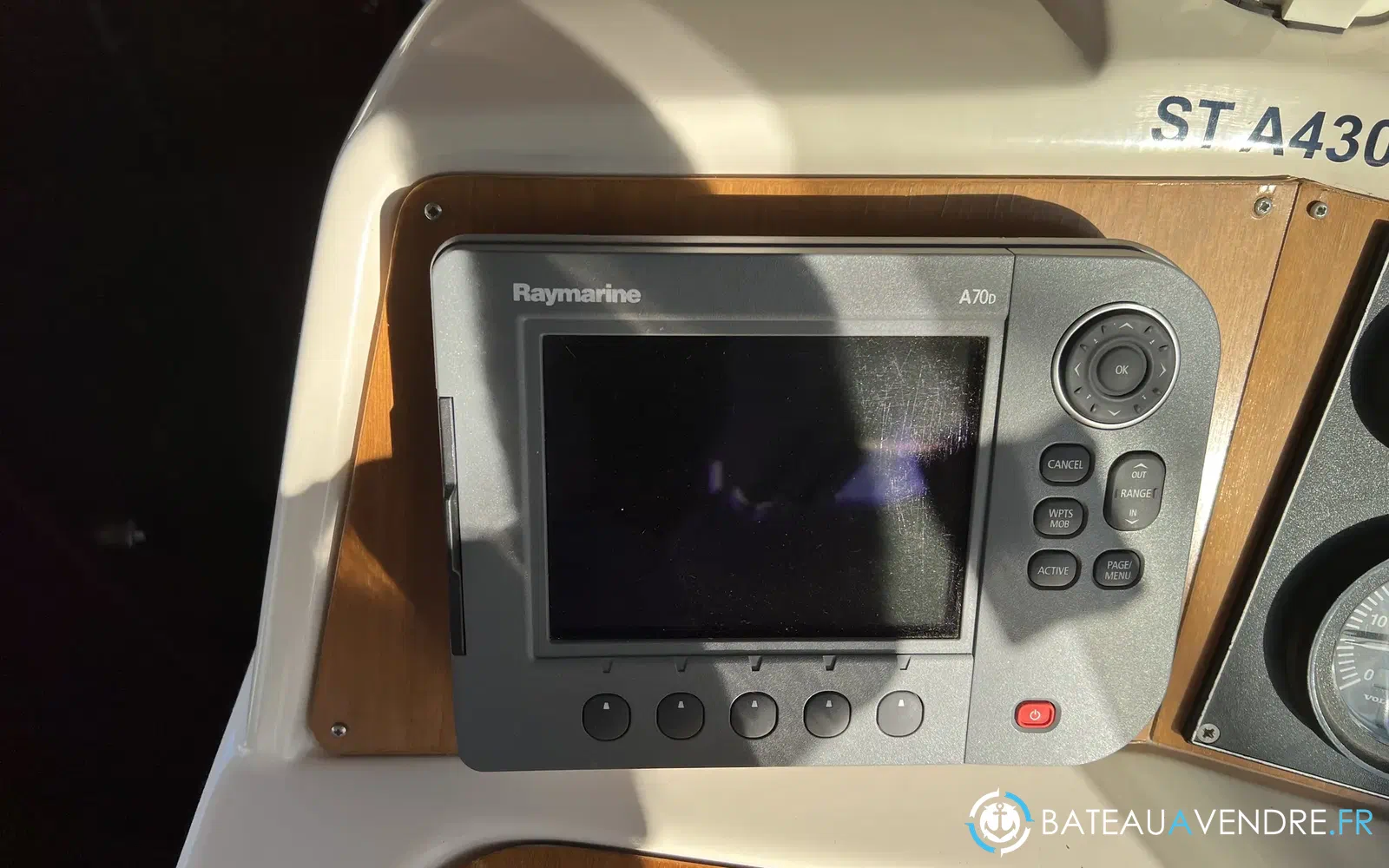 slider 42 Beneteau Antares Serie 9