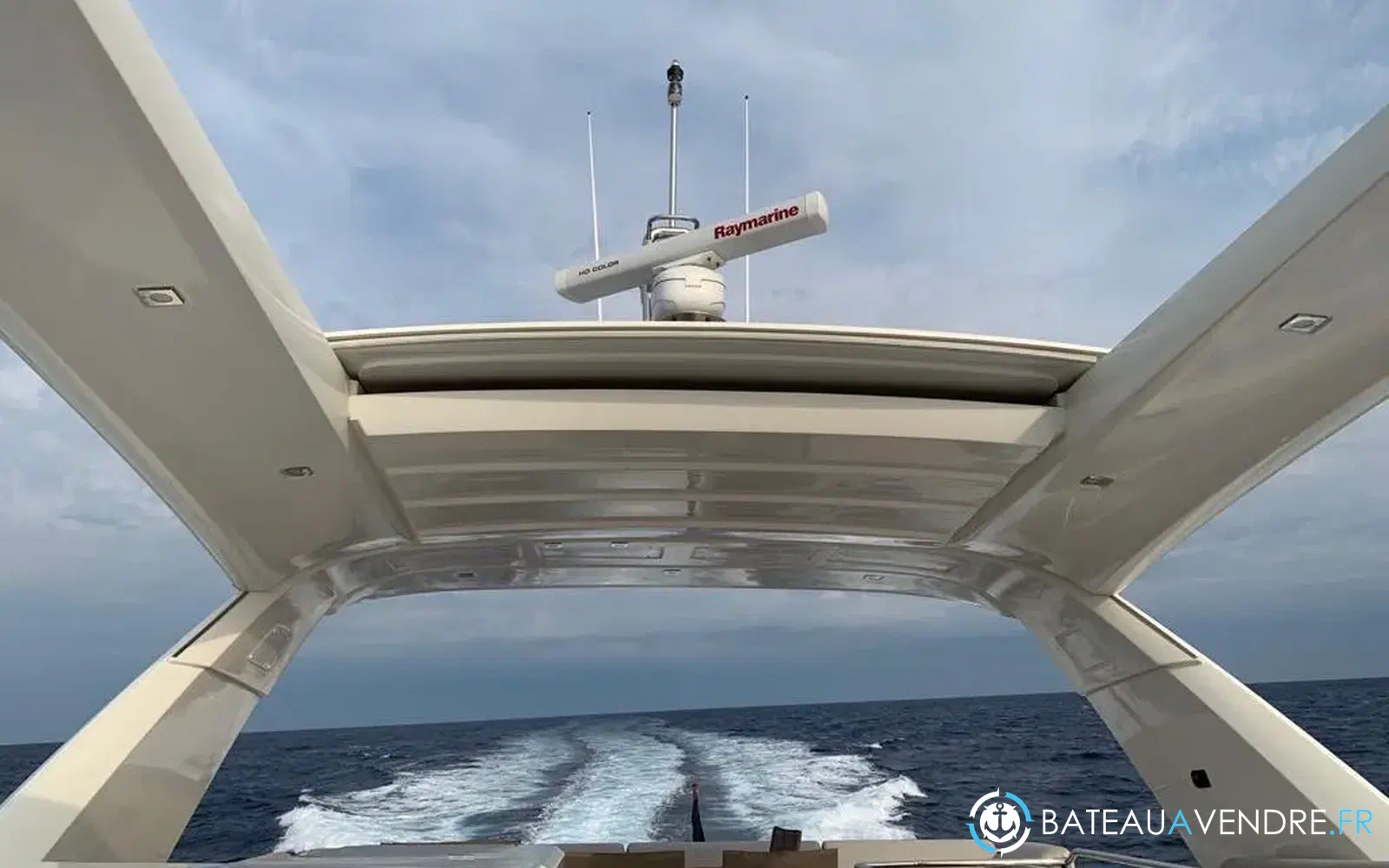 slider 21 Prestige Yachts 680 Fly