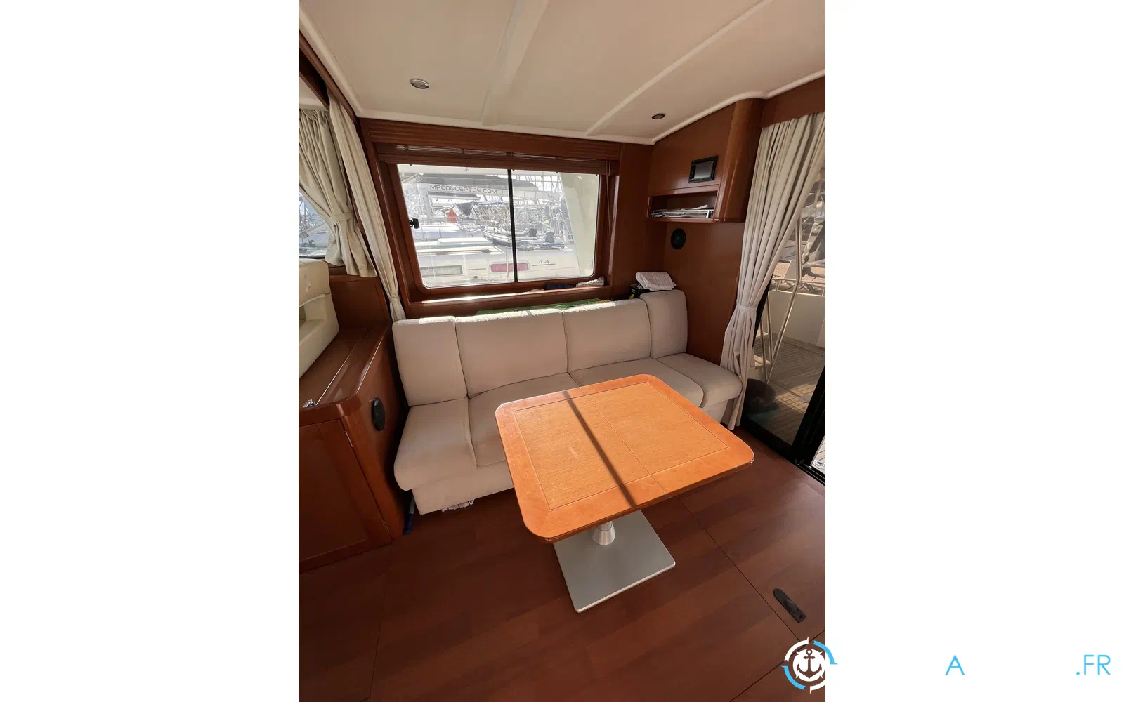 slider 11 Beneteau Swift Trawler 44