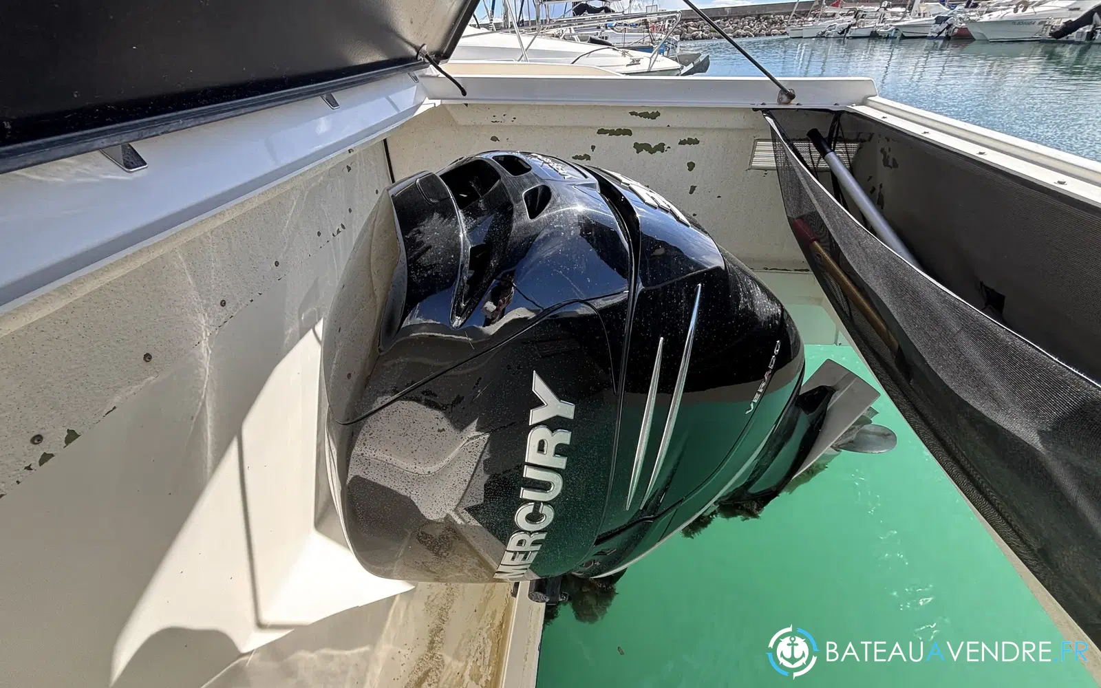 slider 11 De Antonio Yachts D28