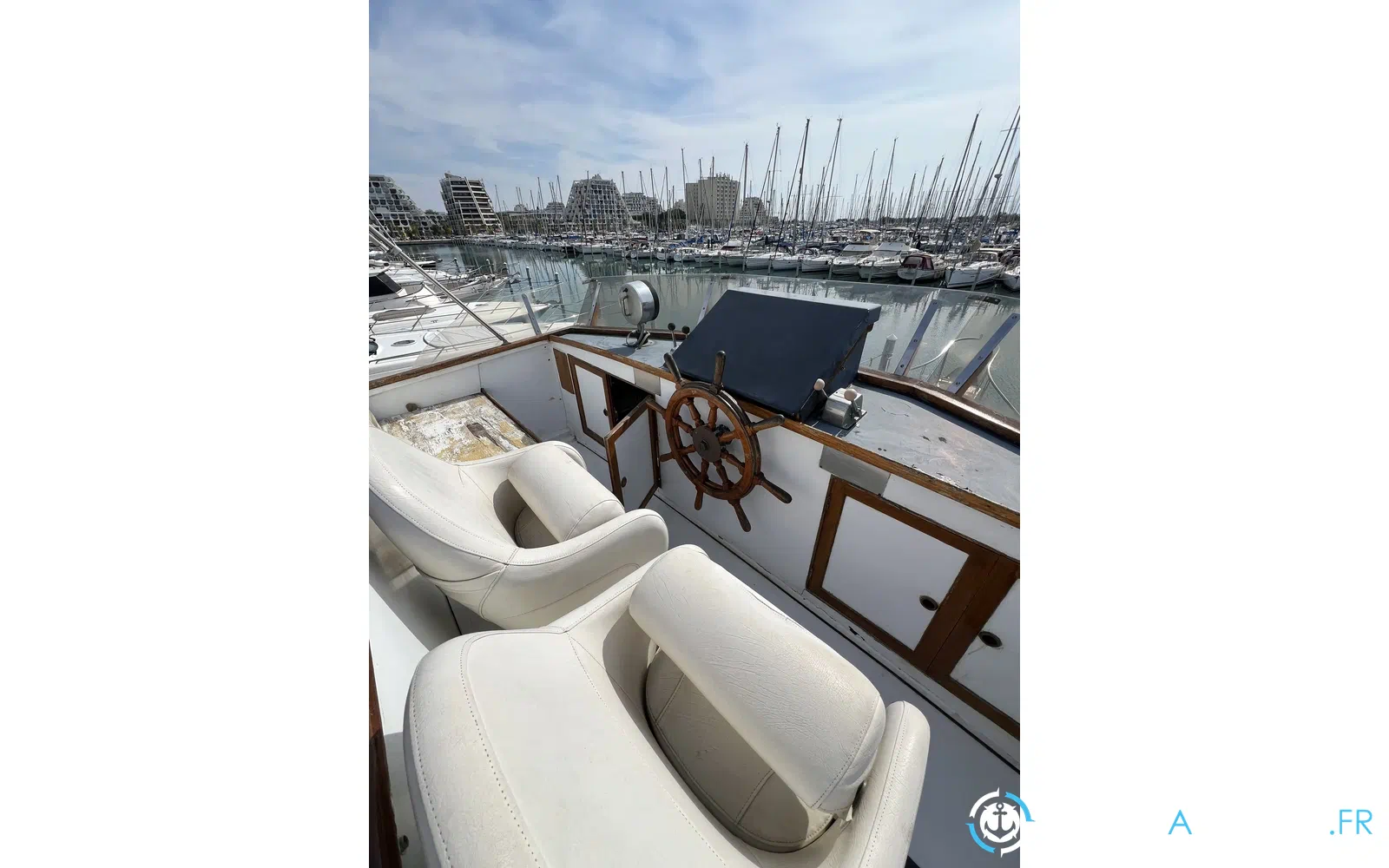 slider 13 Grand Banks 50