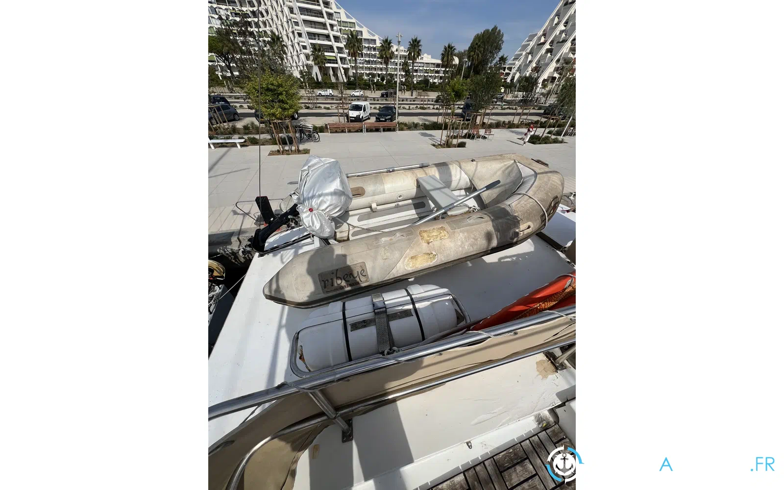 slider 14 Grand Banks 50