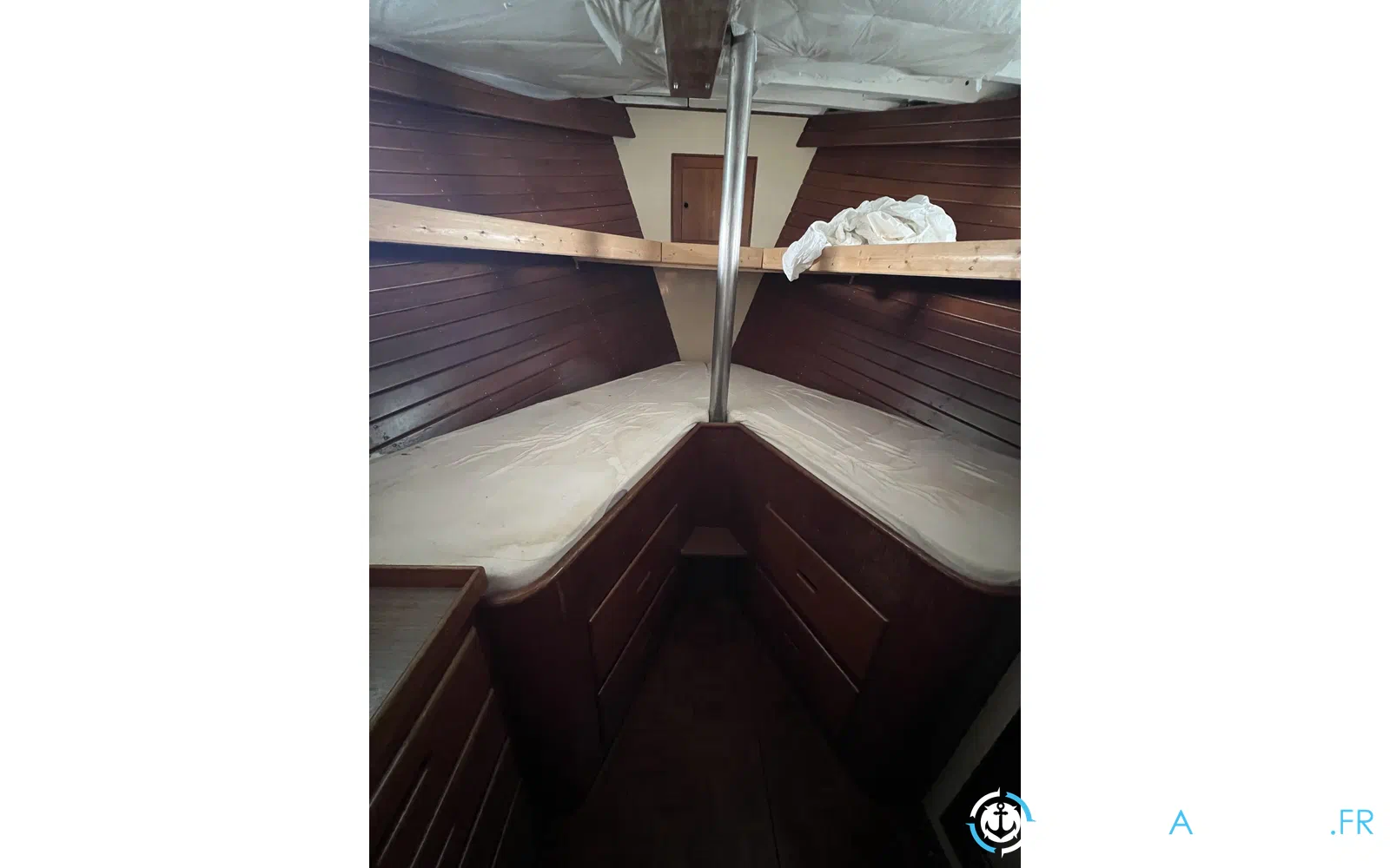 slider 32 Grand Banks 50