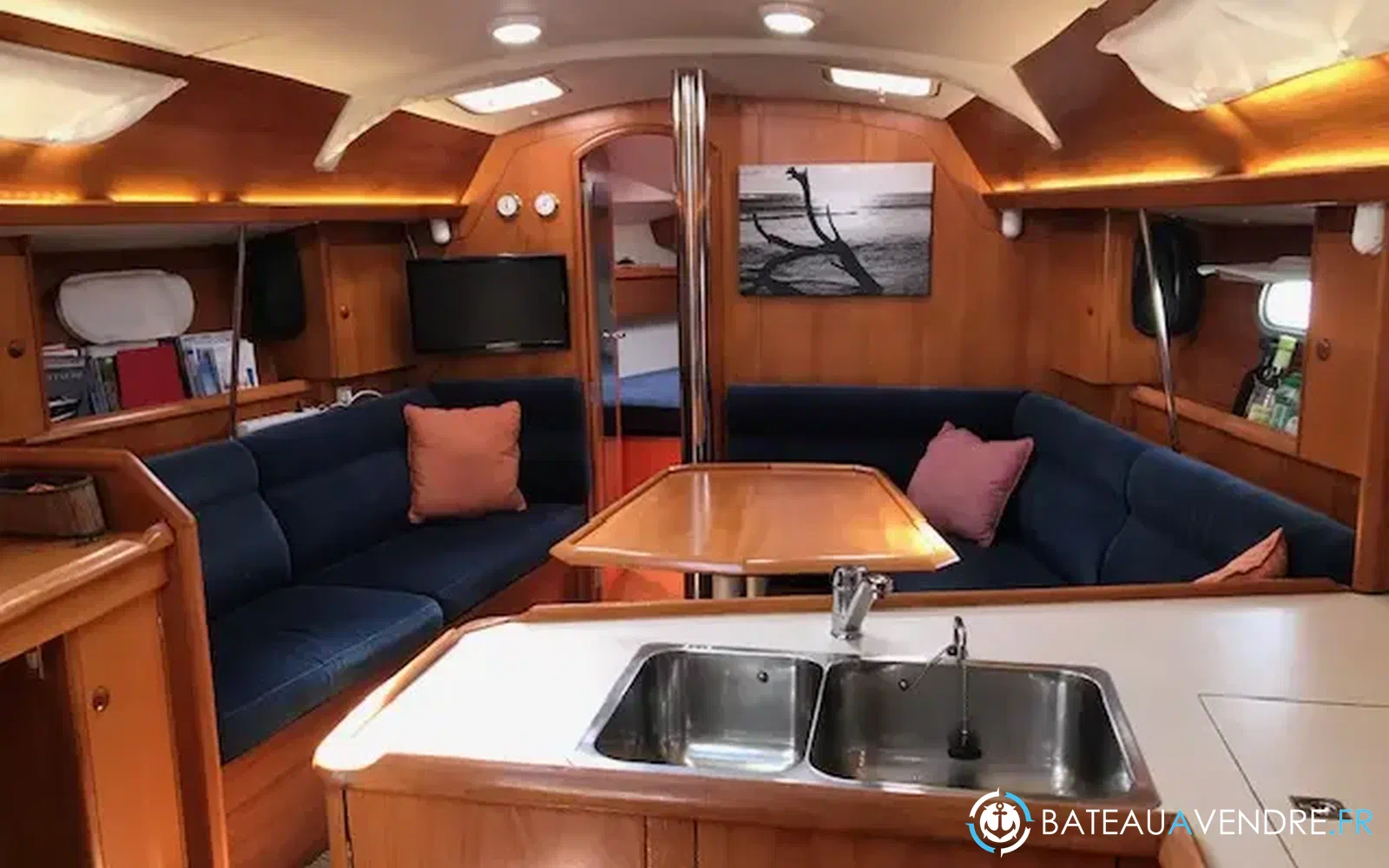 slider 1 Jeanneau Sun Odyssey 36.2