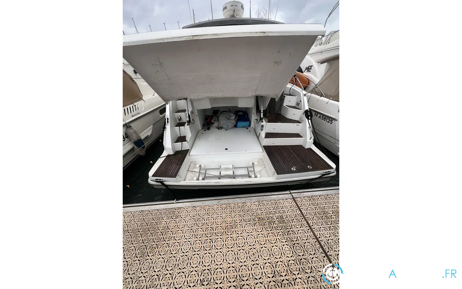 slider 4 Beneteau Flyer Gran Turismo 44