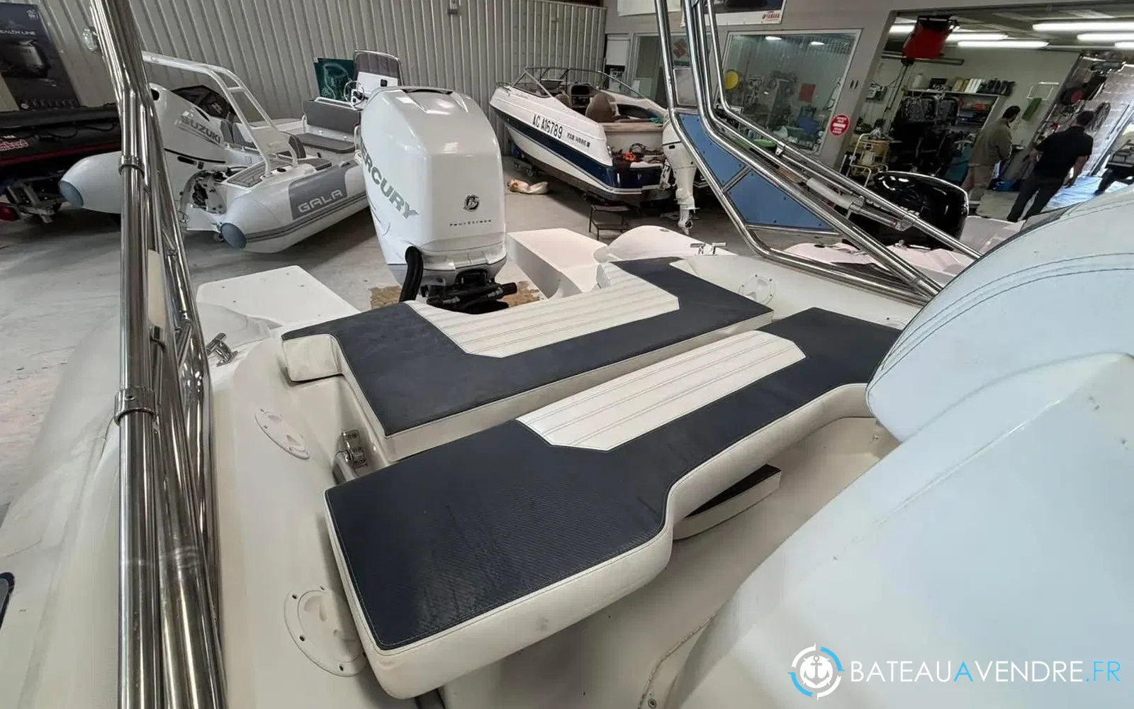 slider 9 Sacs S 700