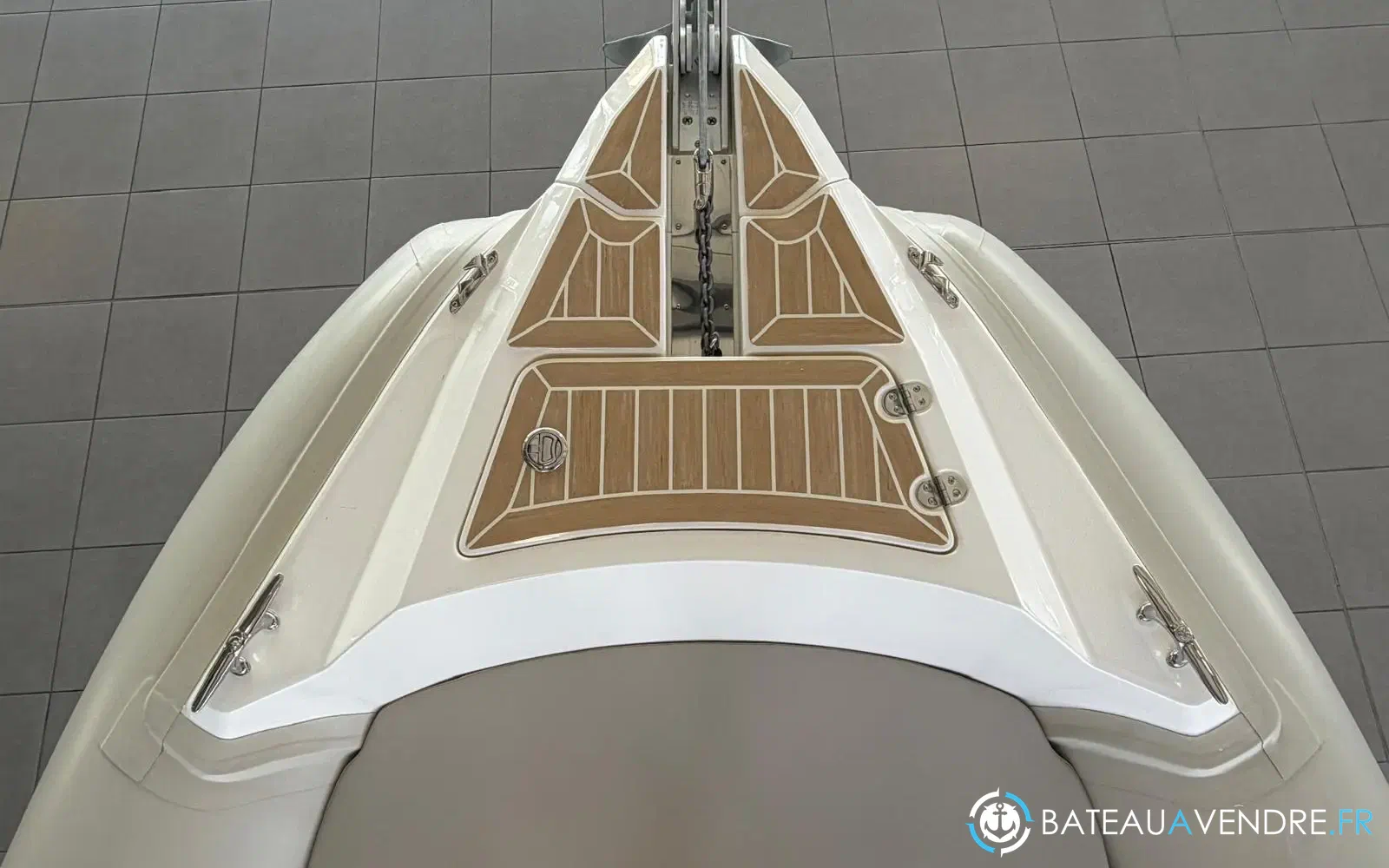 slider 8 Capelli Tempest 700 Luxe