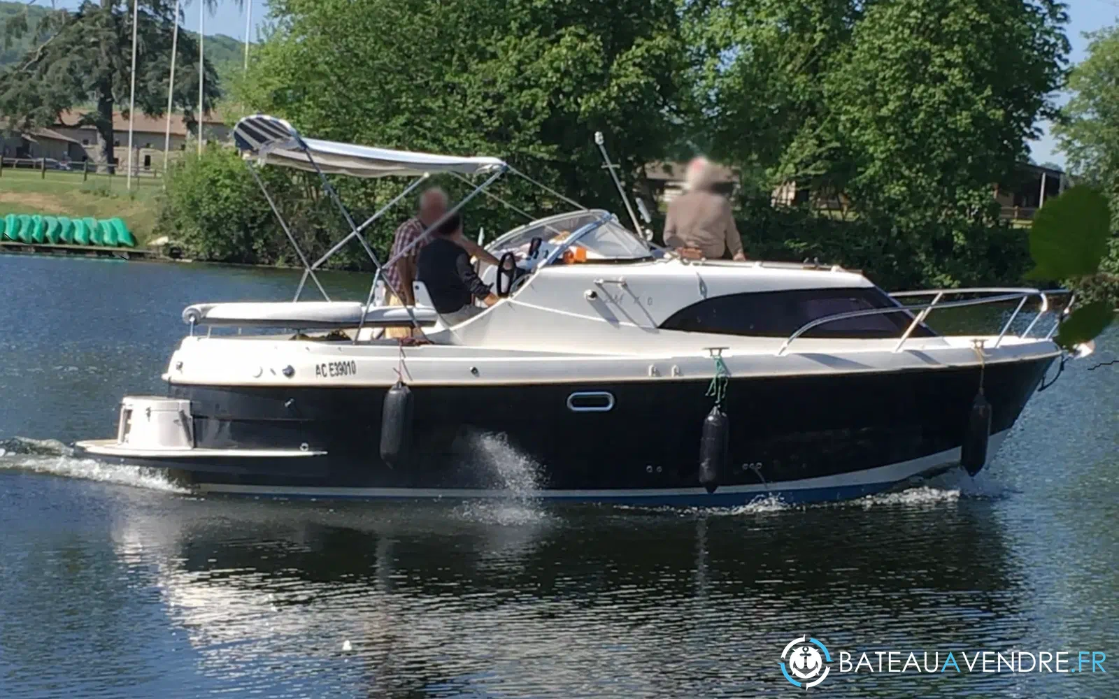 slider 1 Am Yacht AM 780