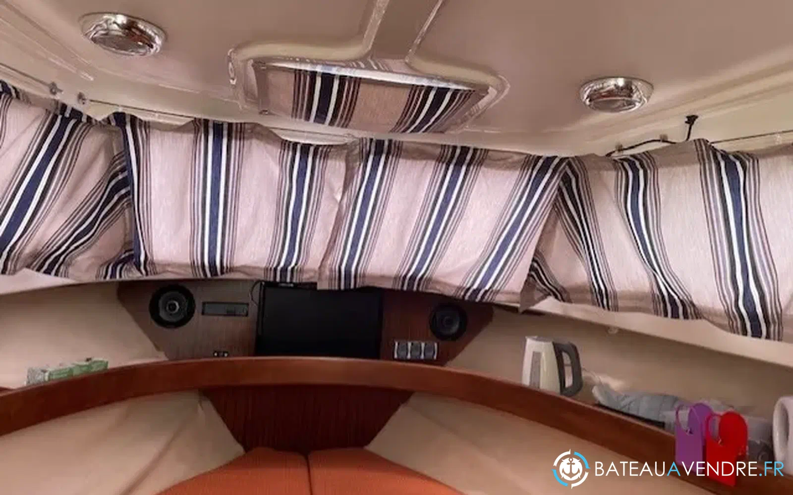 slider 4 Am Yacht AM 780