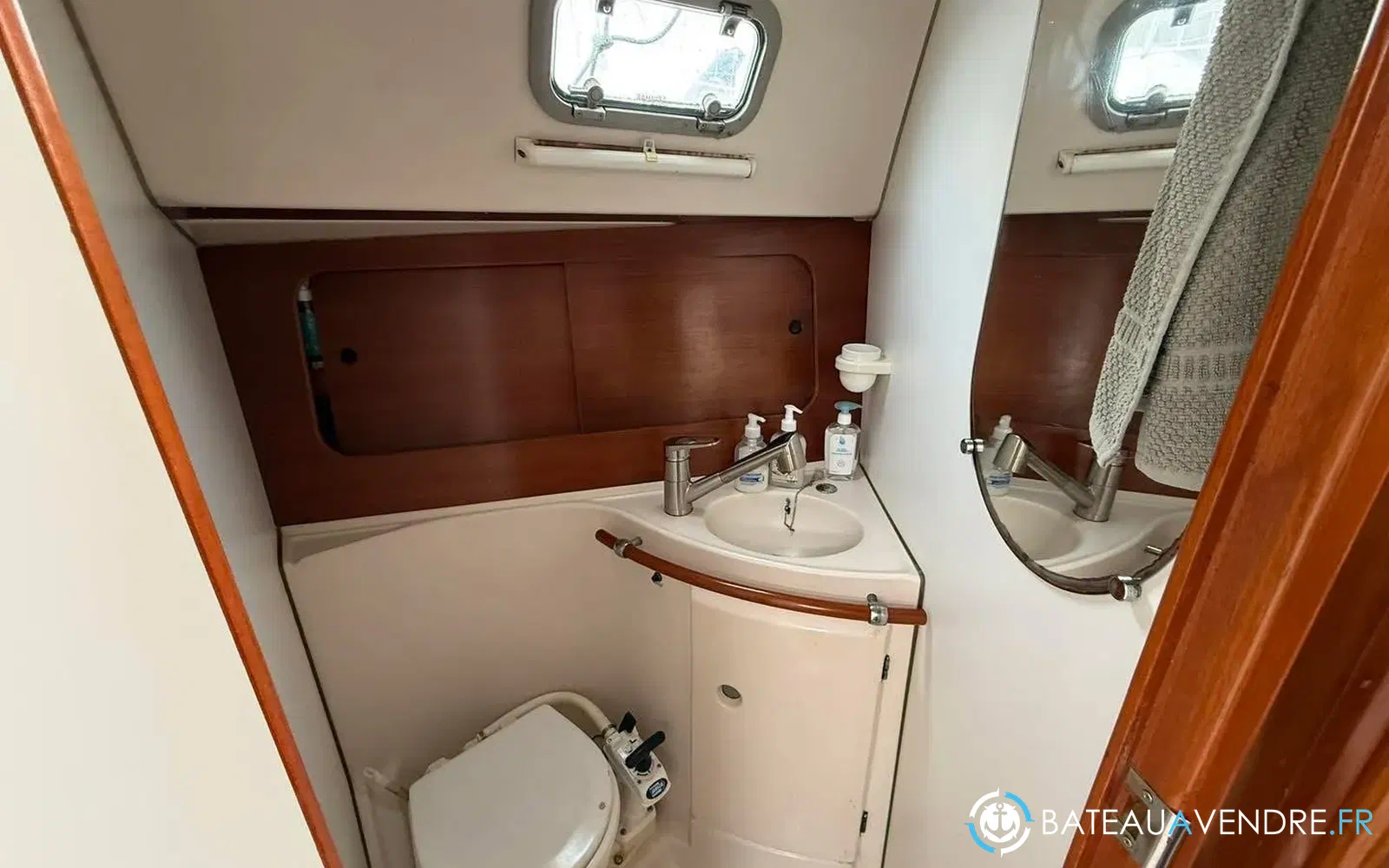 slider 22 Beneteau Oceanis 321