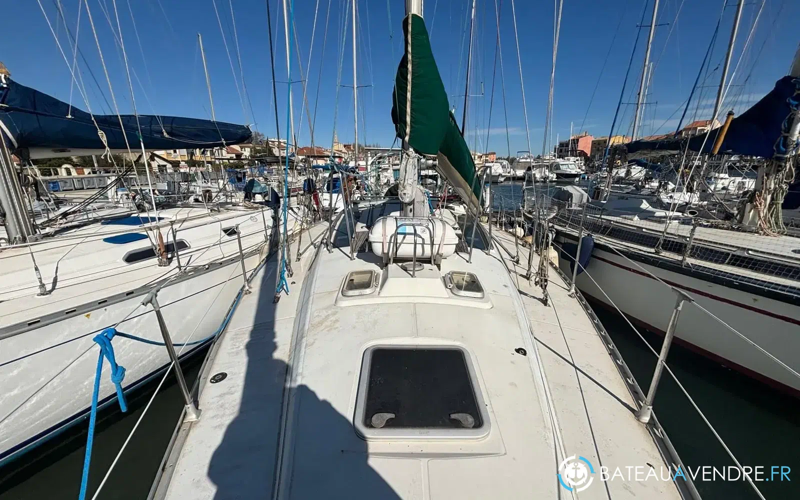 slider 6 Jeanneau Voyage 12.50