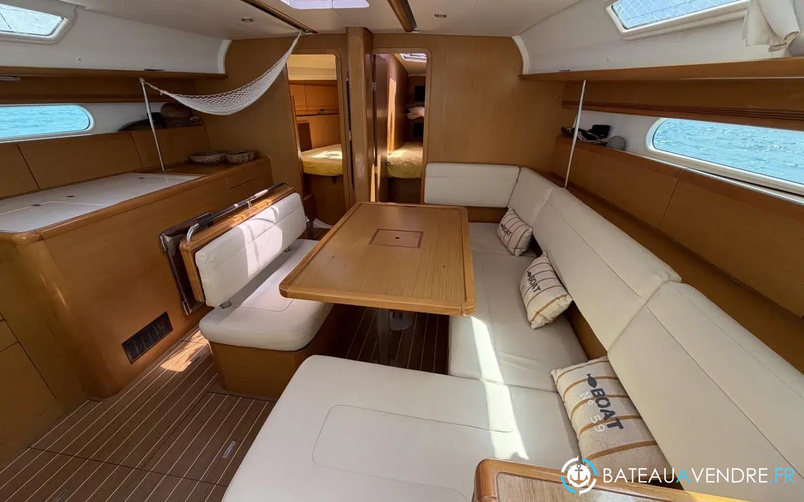 slider 25 Jeanneau Sun Odyssey 44i Performance