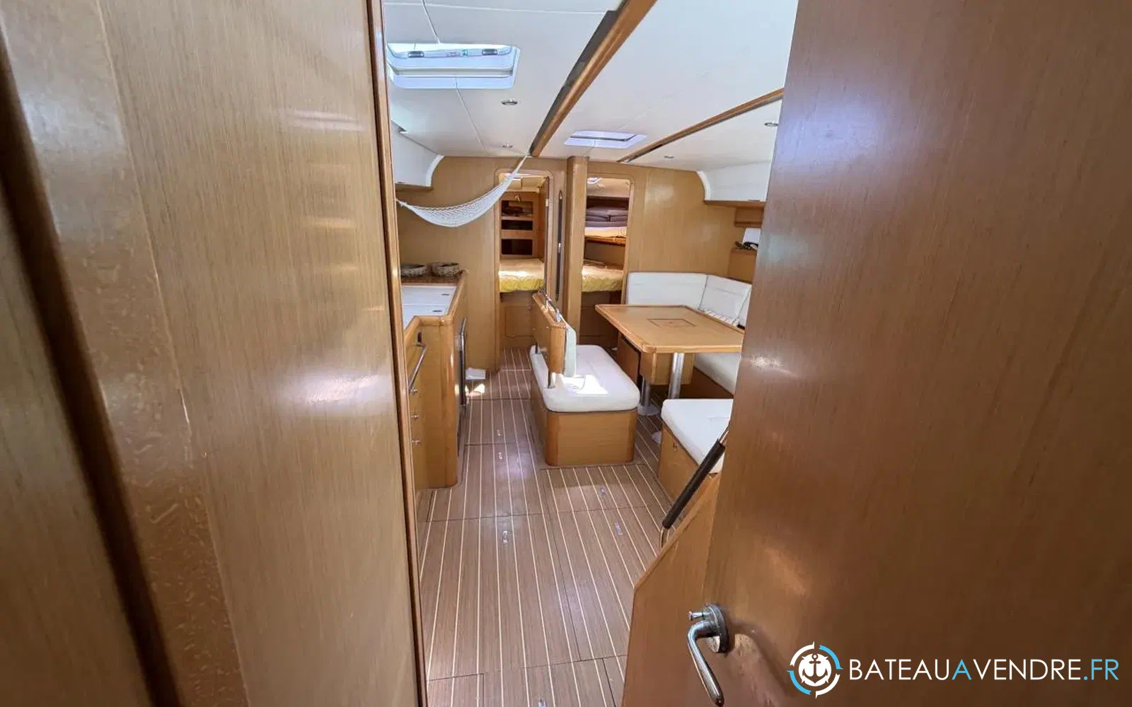slider 30 Jeanneau Sun Odyssey 44i Performance