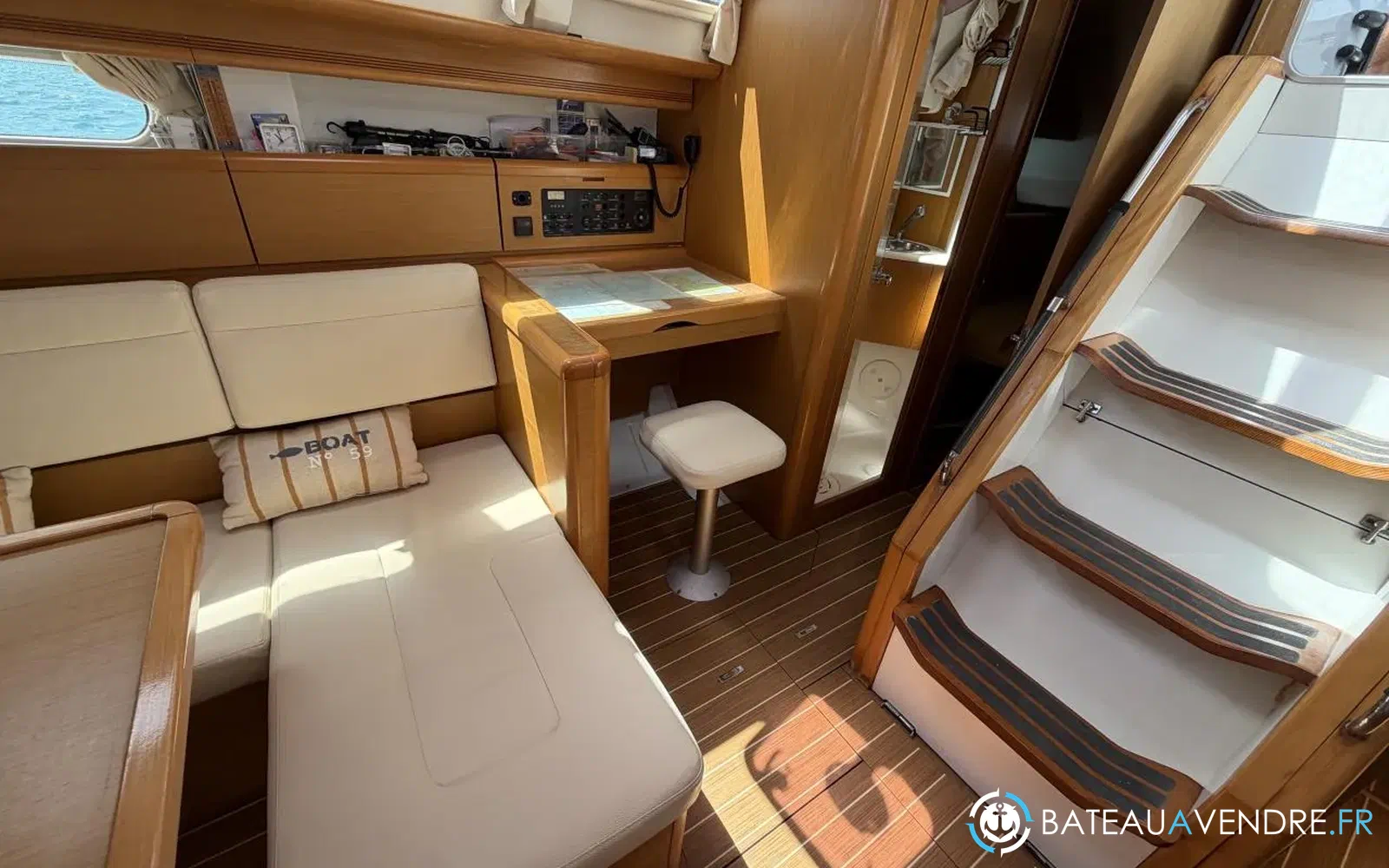 slider 31 Jeanneau Sun Odyssey 44i Performance
