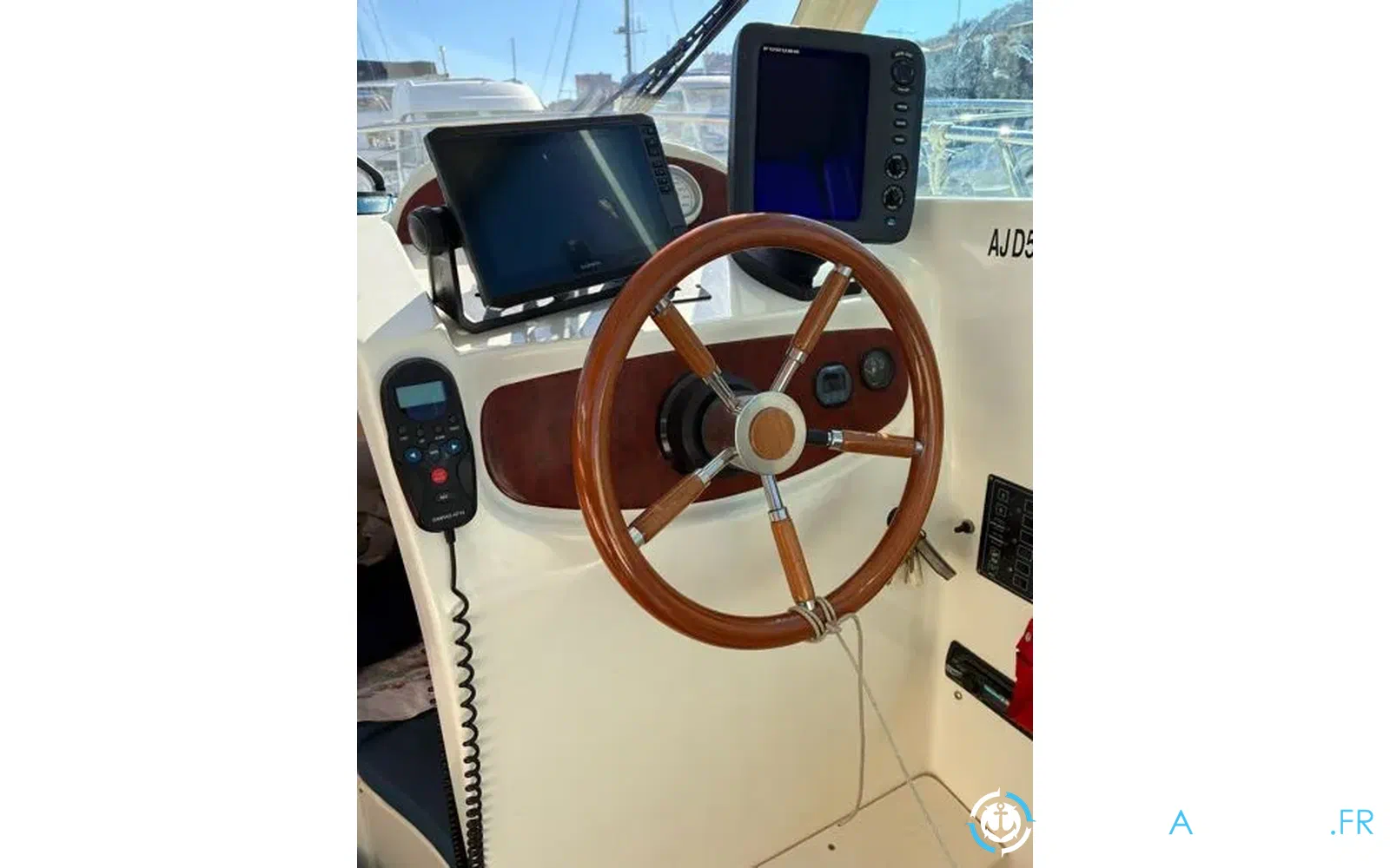 slider 3 Jeanneau Merry Fisher 625 Legende