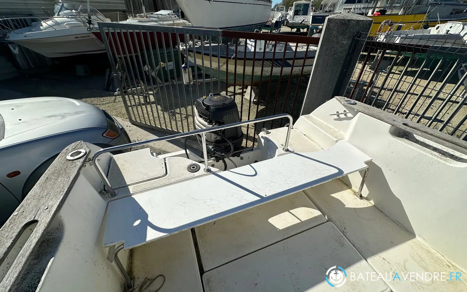 slider 3 Beneteau Antares 620 Fishing