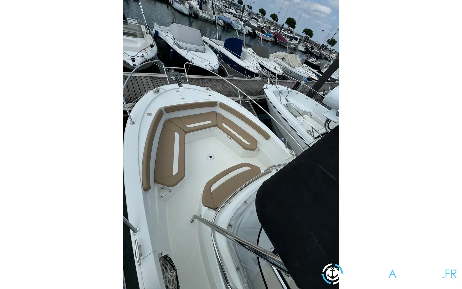slider 46 Jeanneau Cap Camarat 8.5 CC