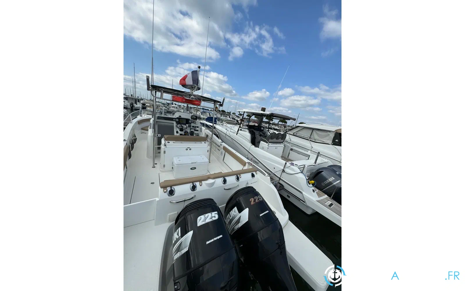 slider 30 Jeanneau Cap Camarat 8.5 CC