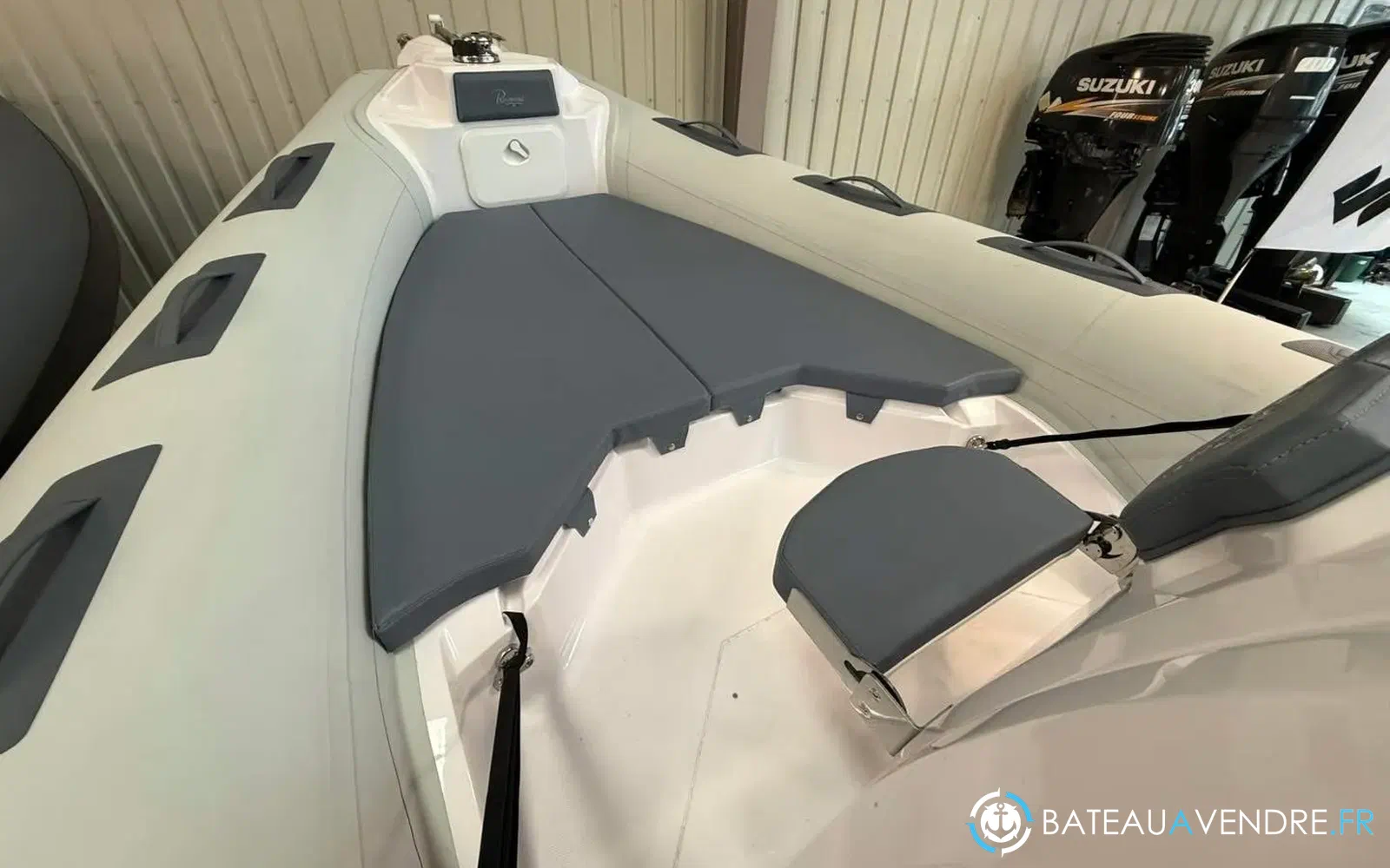 slider 11 Ranieri Cayman 26 Sport Touring