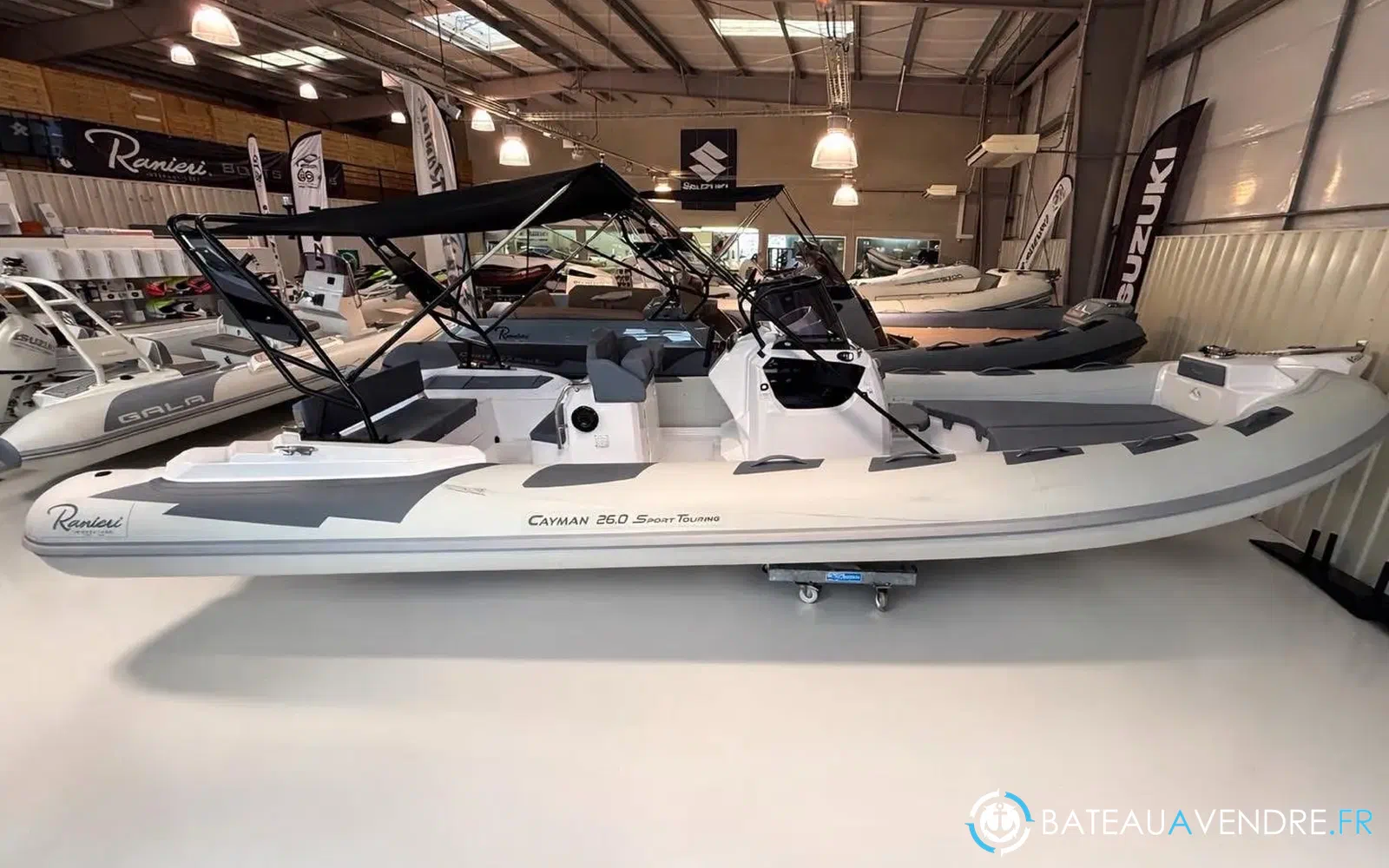 slider 0 Ranieri Cayman 26 Sport Touring