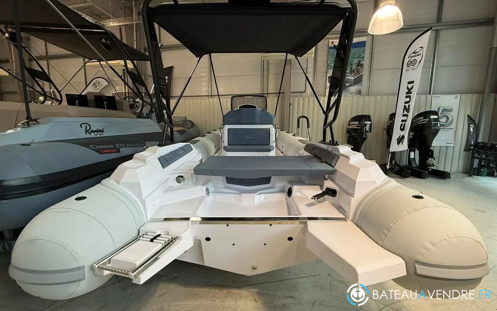 slider 5 Ranieri Cayman 26 Sport Touring