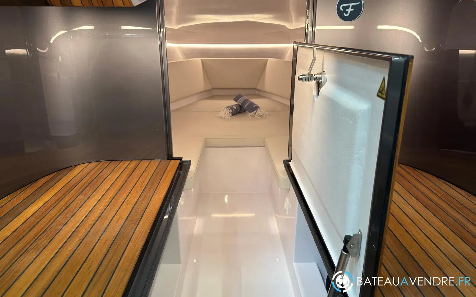 slider 8 Frauscher 797 Spectre