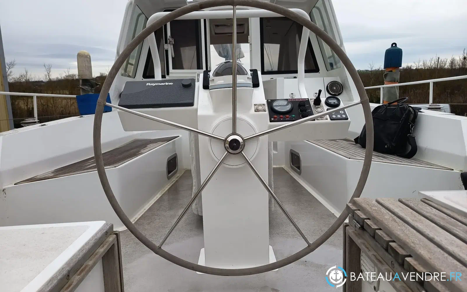 slider 10 Normandie Yacht Service DG 52
