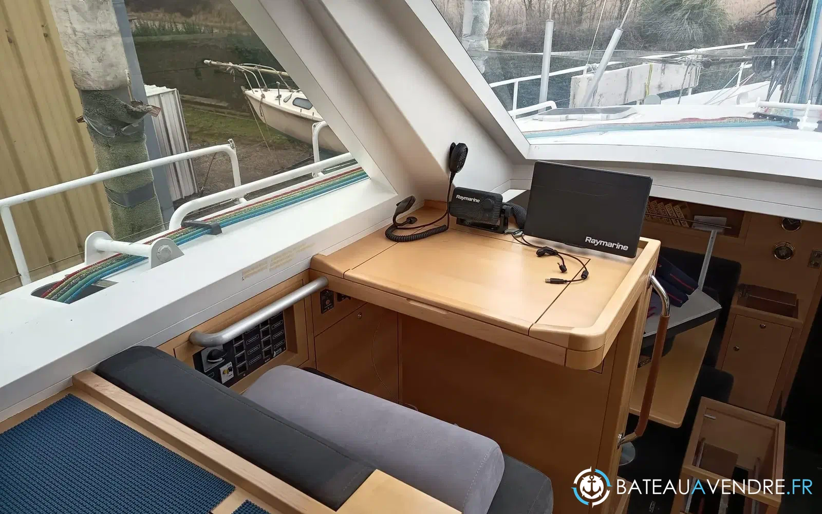 slider 14 Normandie Yacht Service DG 52