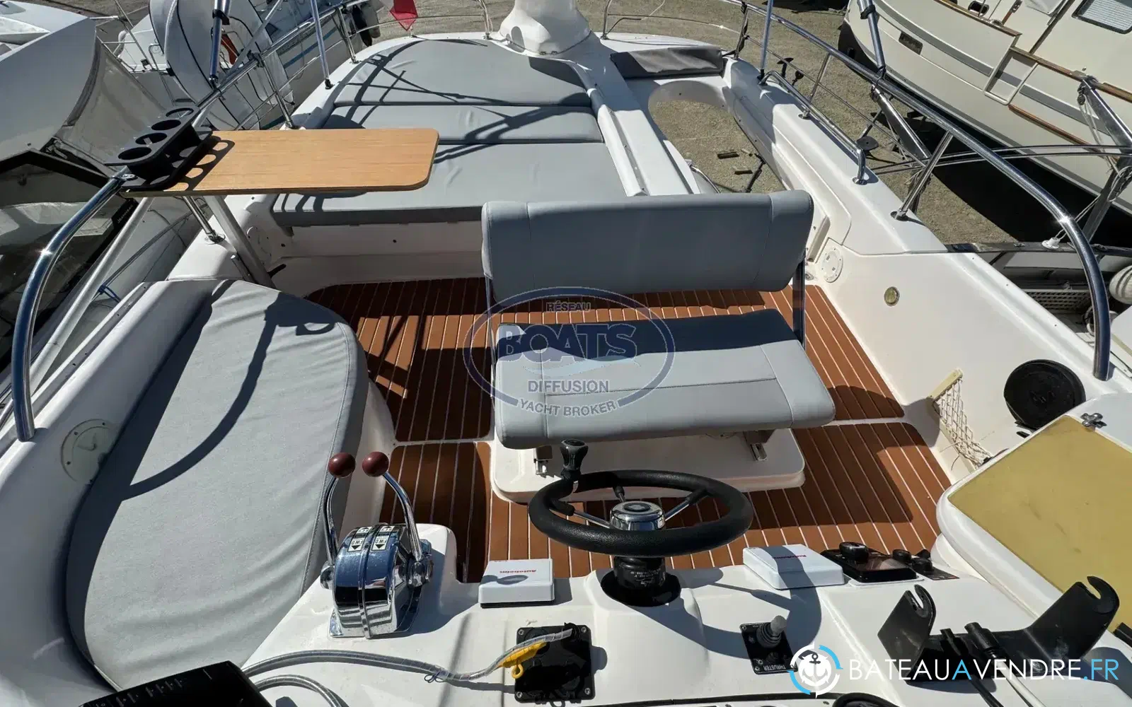 slider 4 Sealine Statesman 360
