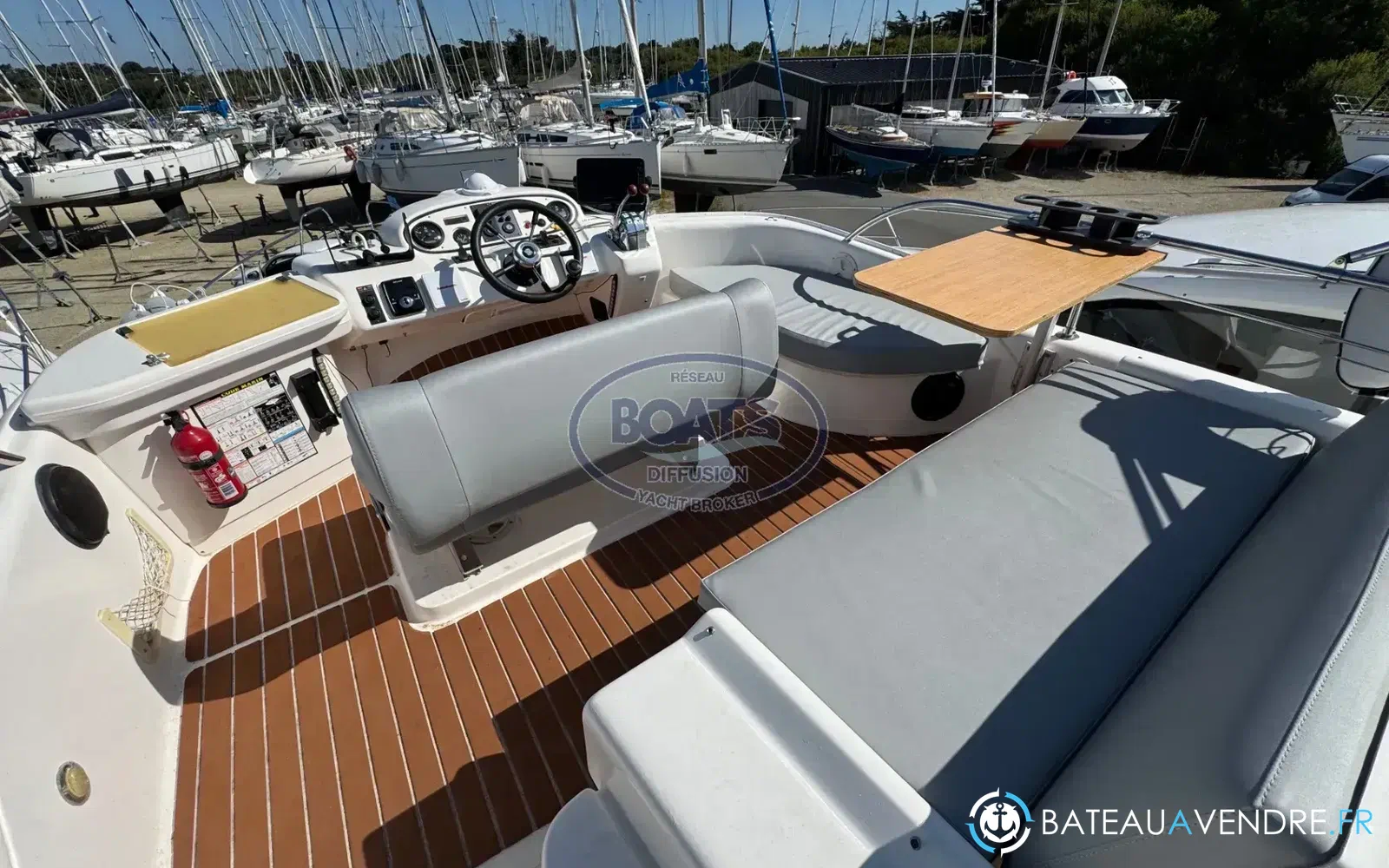 slider 8 Sealine Statesman 360