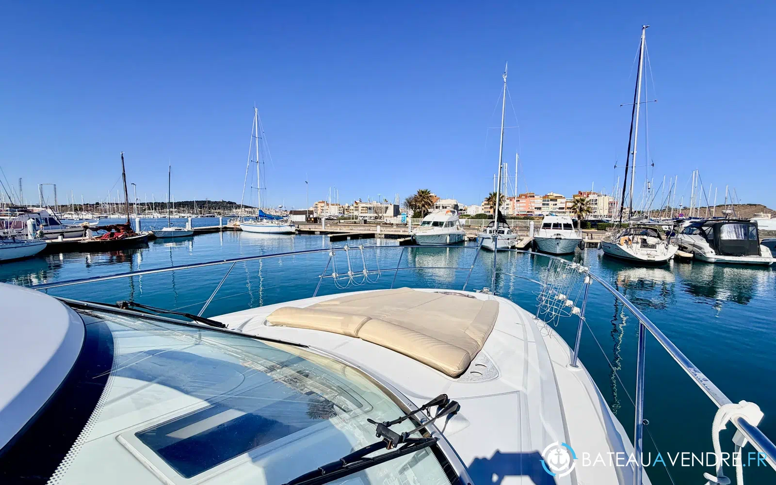 slider 21 Beneteau Monte Carlo 37 HT
