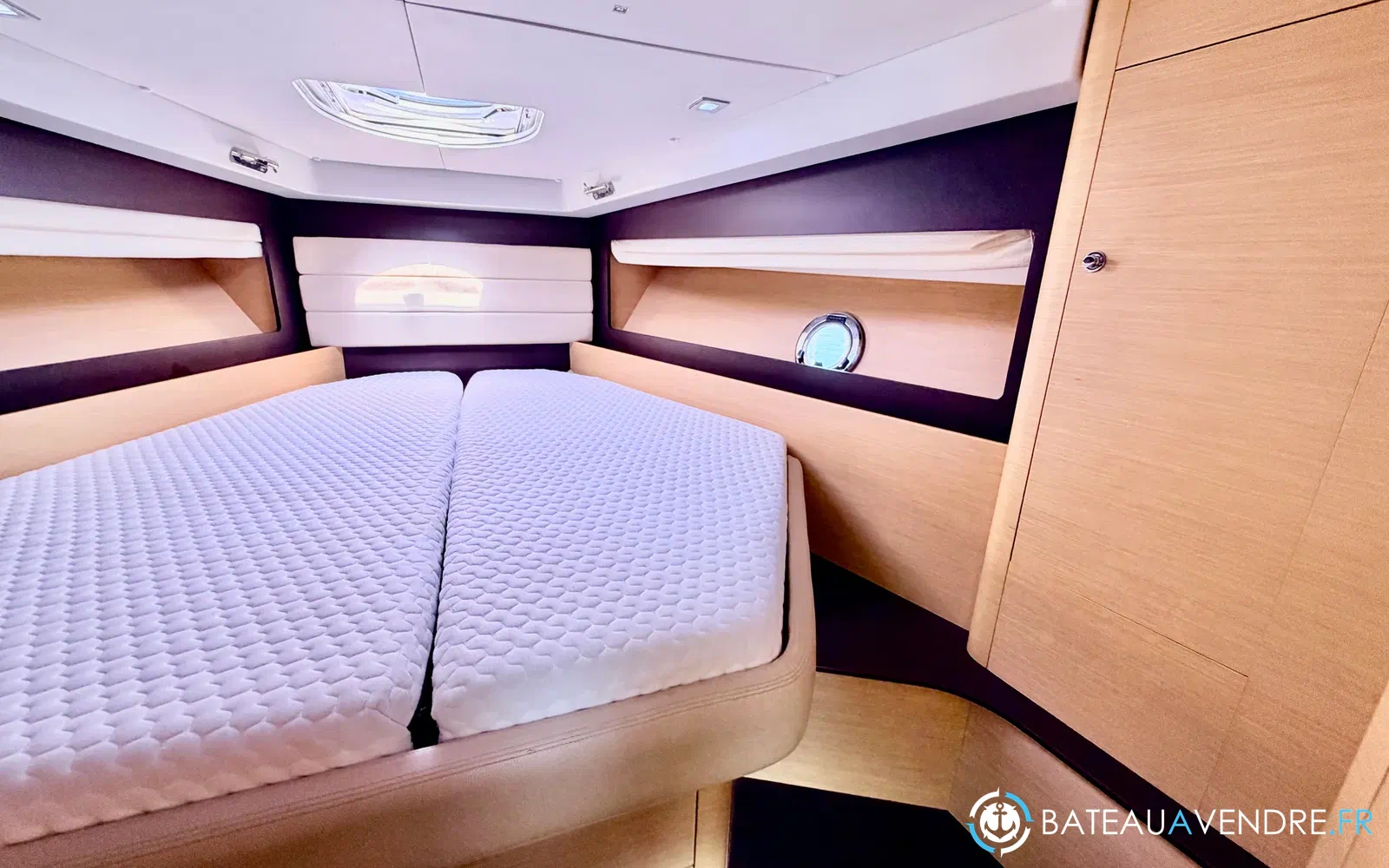 slider 32 Beneteau Monte Carlo 37 HT