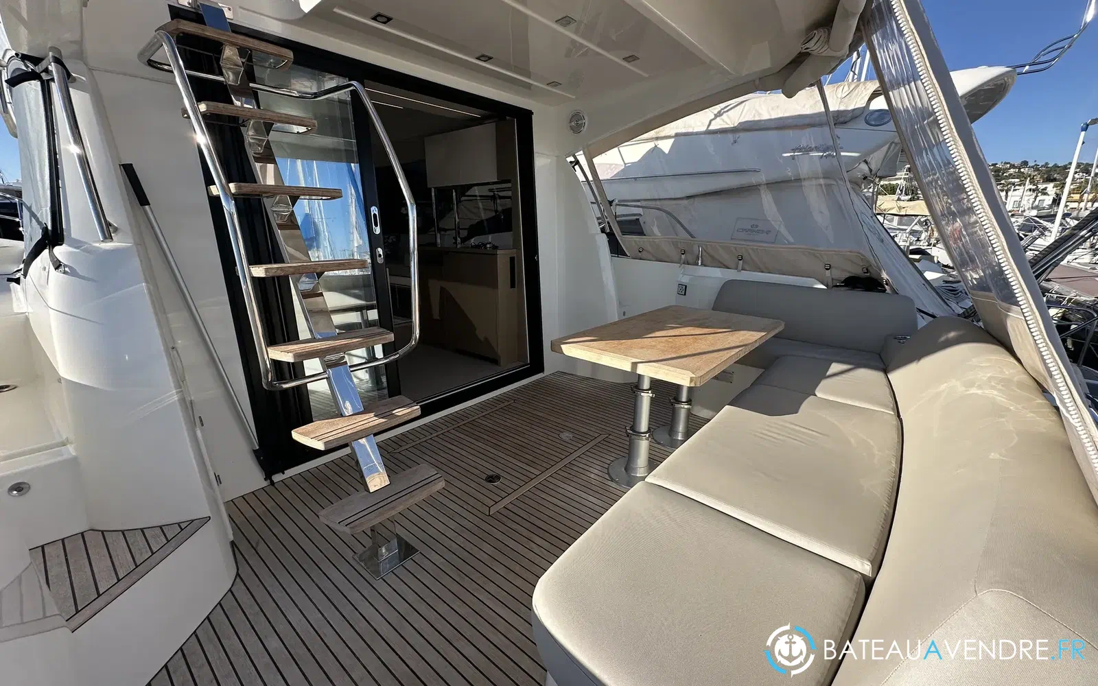 slider 14 Prestige Yachts 420 Fly