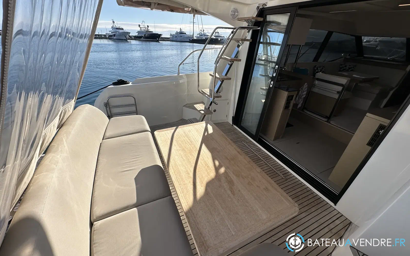 slider 16 Prestige Yachts 420 Fly