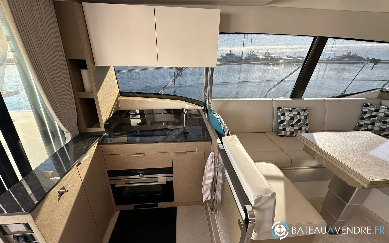 slider 19 Prestige Yachts 420 Fly