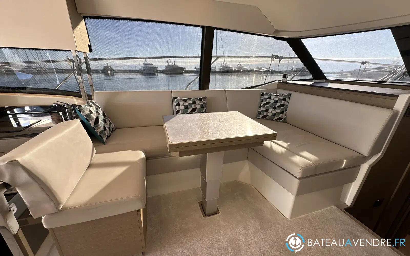 slider 20 Prestige Yachts 420 Fly