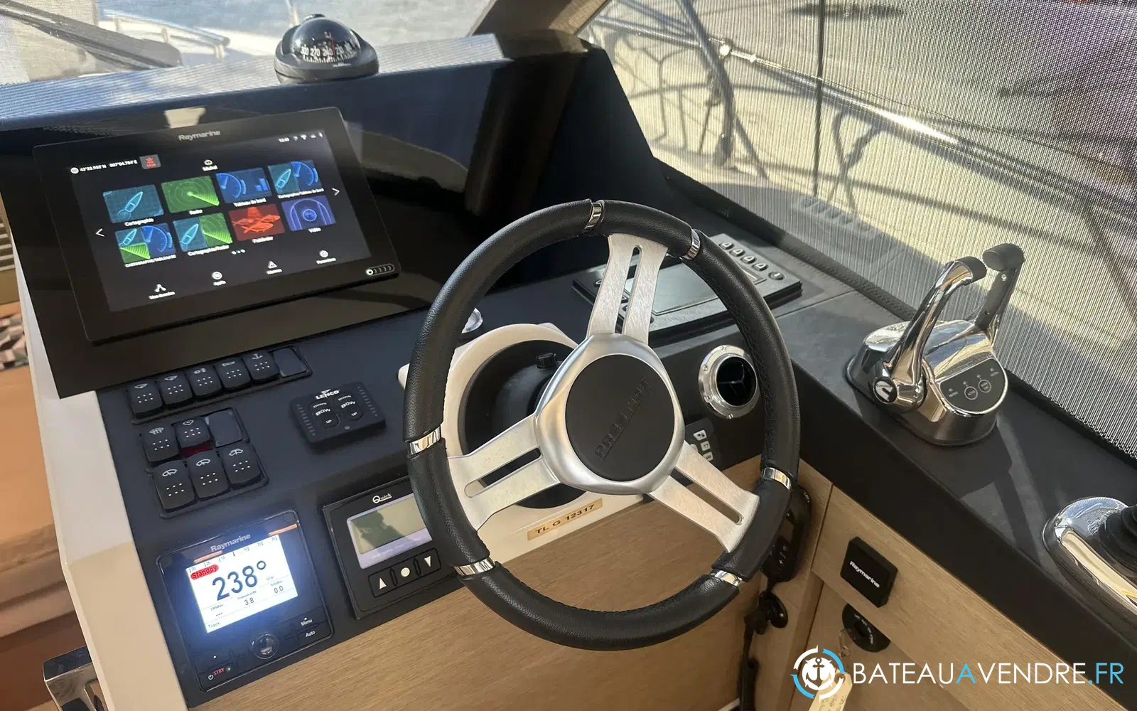 slider 24 Prestige Yachts 420 Fly