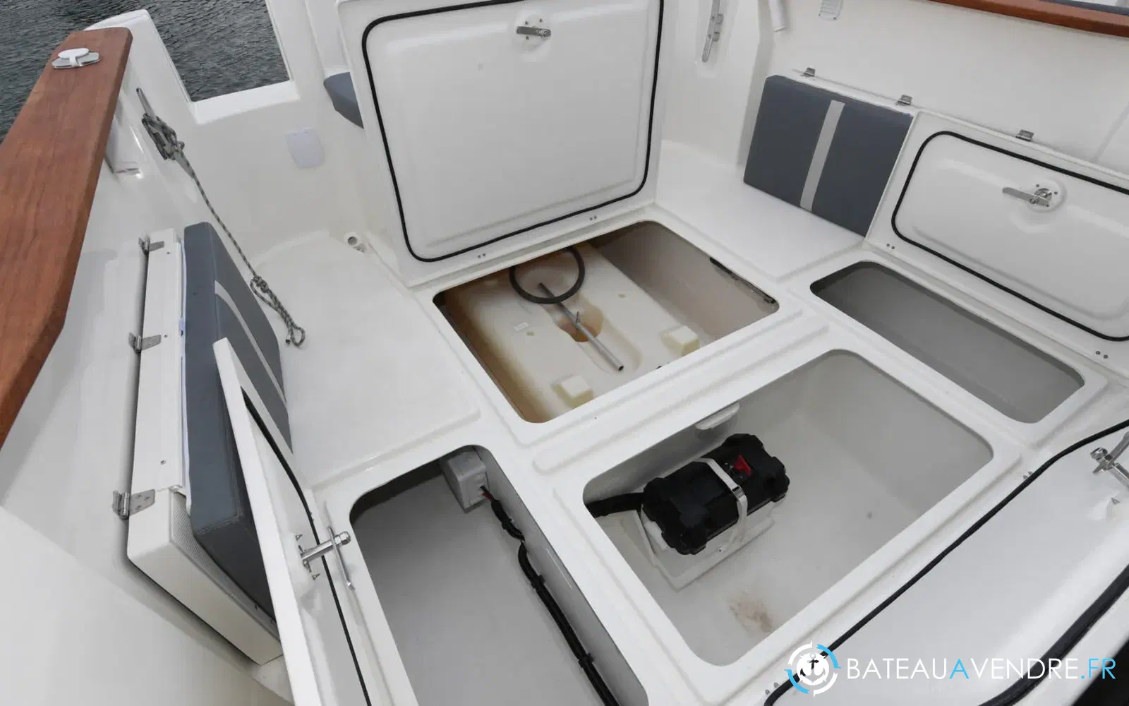 slider 4 Pacific Craft 750 TIMONIER