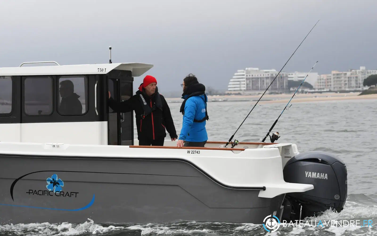 slider 5 Pacific Craft 750 TIMONIER