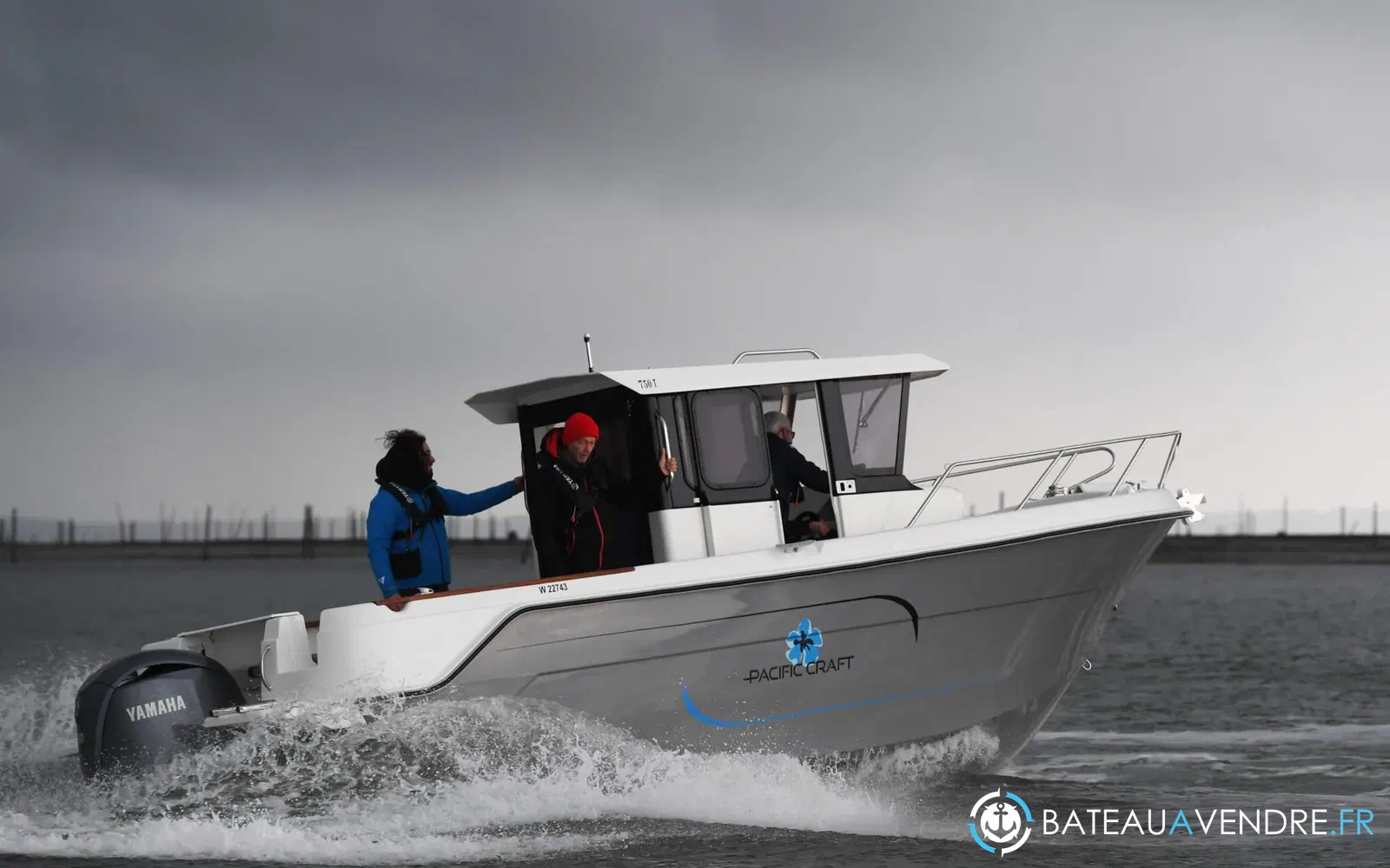 slider 8 Pacific Craft 750 TIMONIER