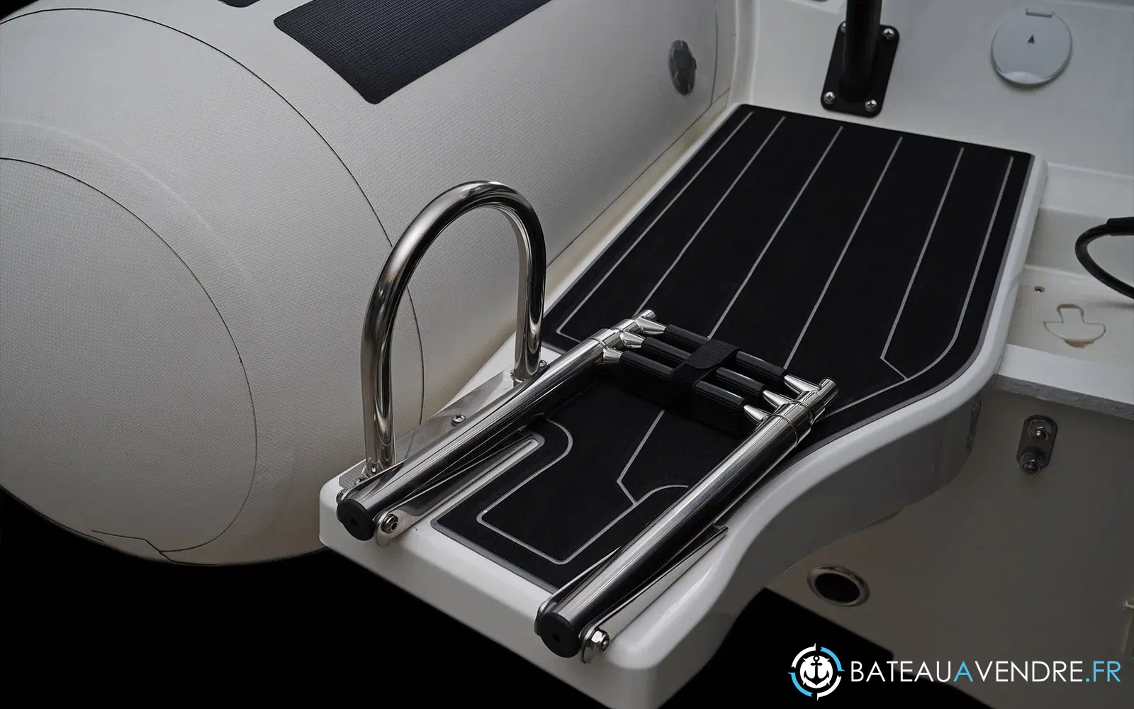 slider 10 Brig Navigator 24 Hypalon
