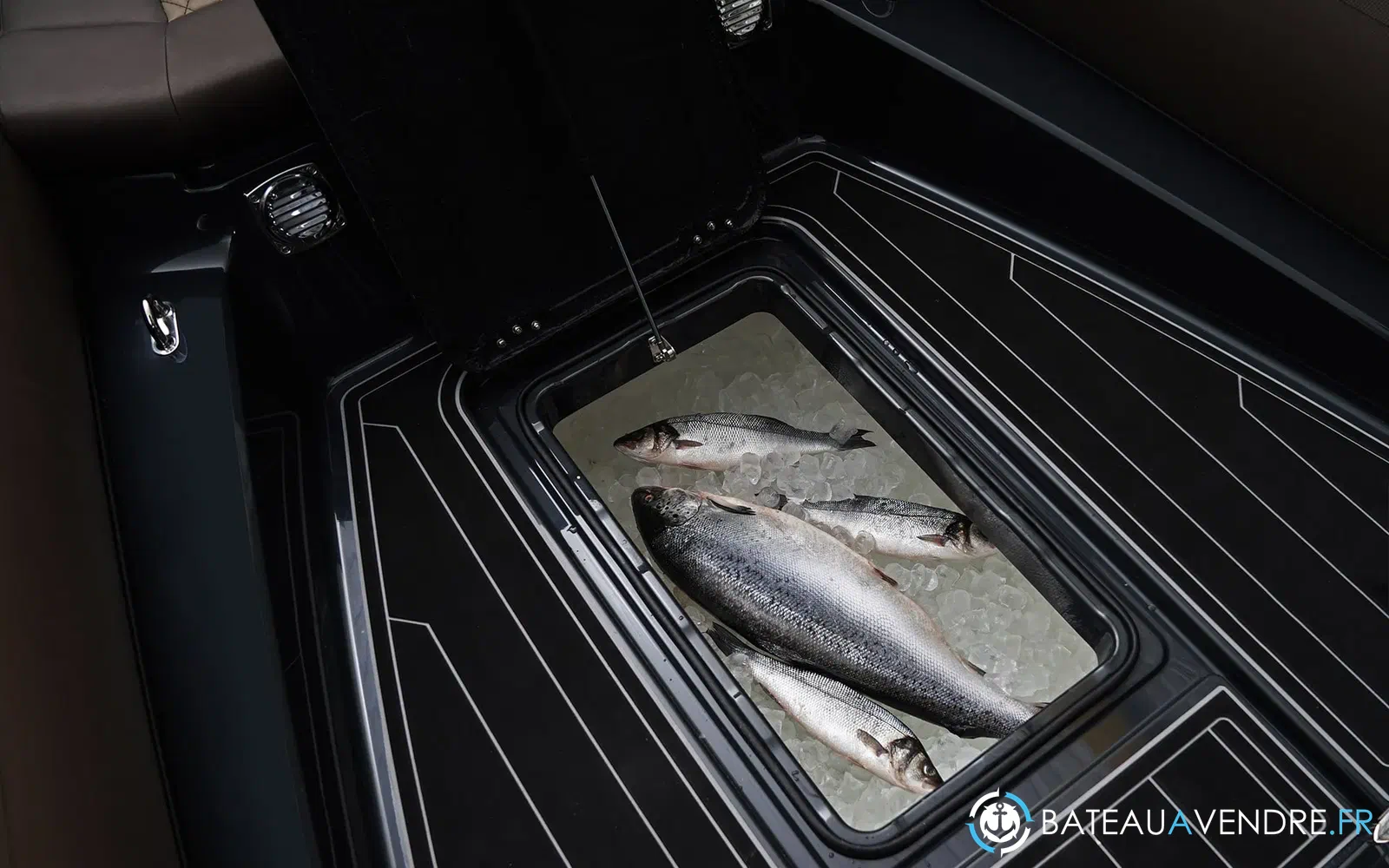slider 11 Brig Navigator 26 Hypalon