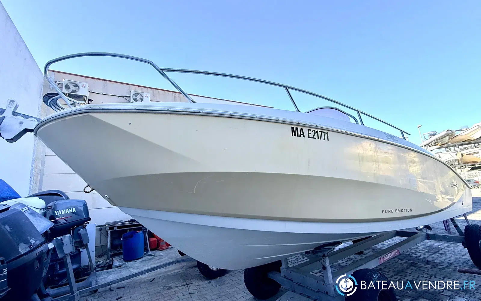 slider 1 Sessa Marine Key Largo 24